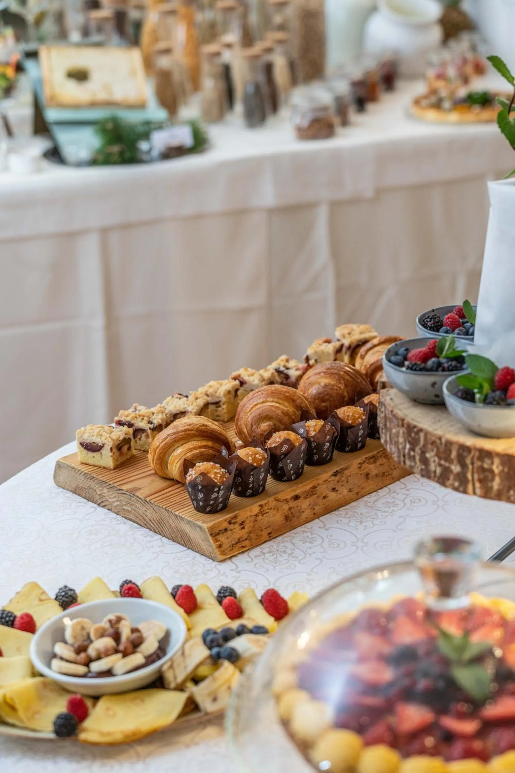 Breakfast in Good Life Hotel Garden - Private Spa and Pool