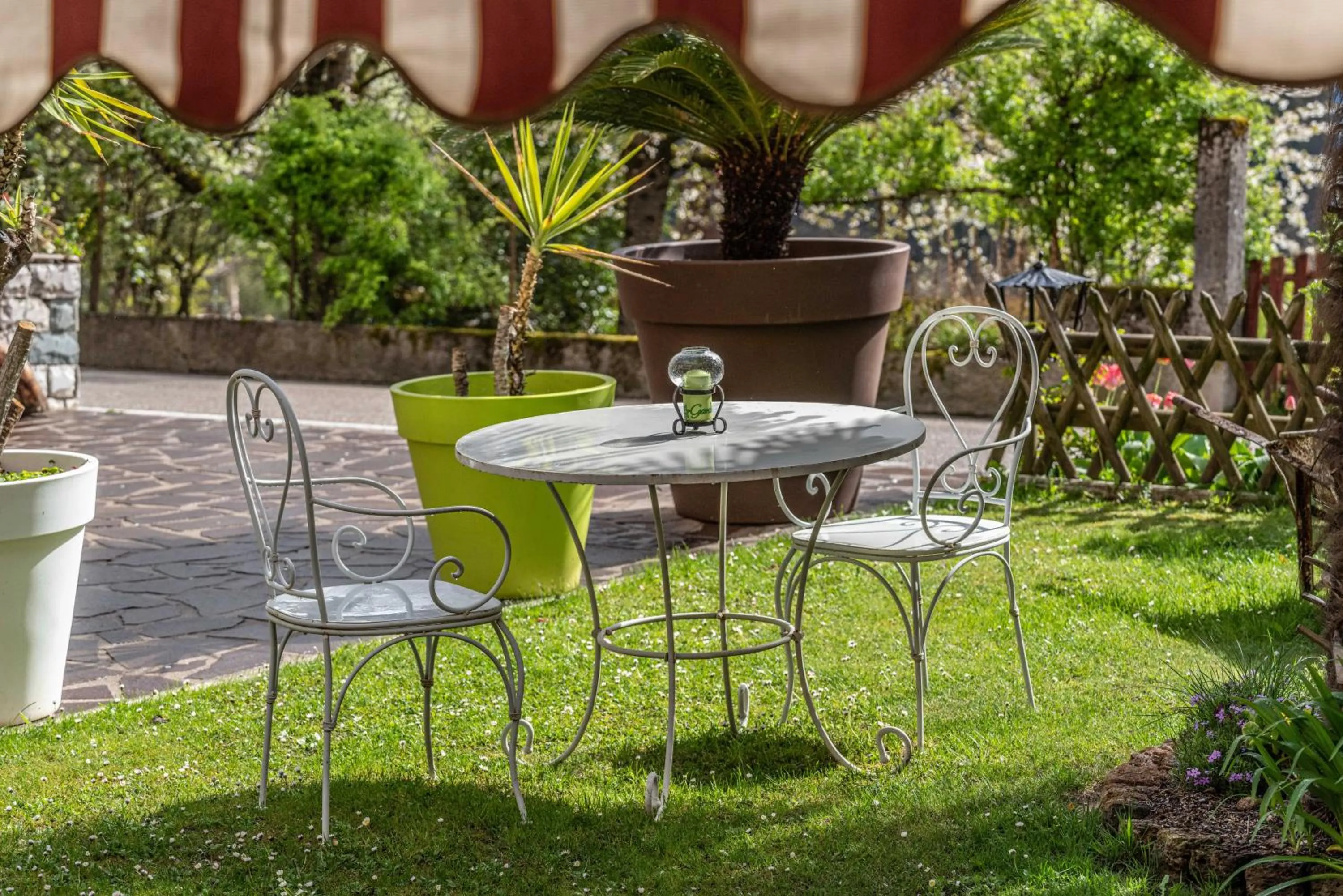 Garden in Good Life Hotel Garden - Private Spa and Pool