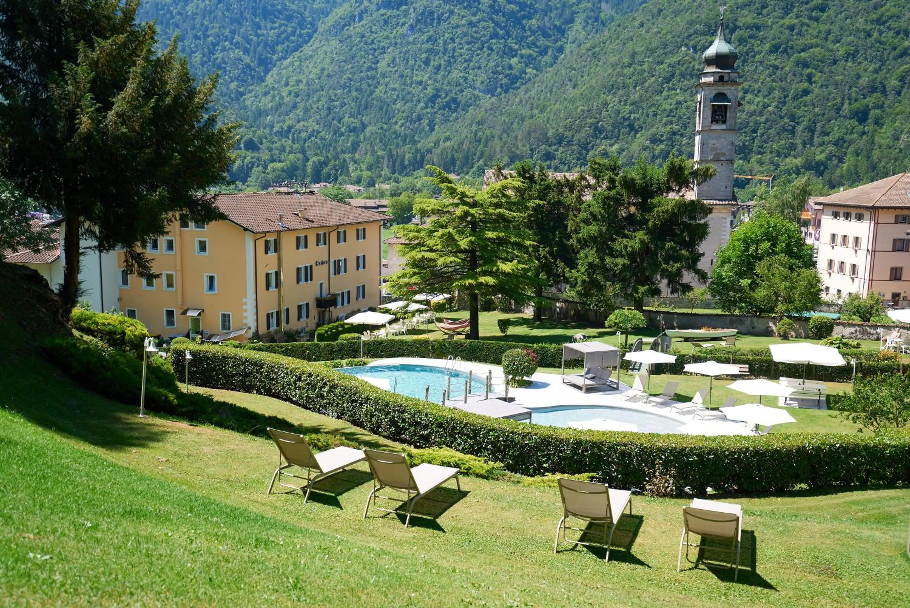 Garden in Good Life Hotel Garden - Private Spa and Pool