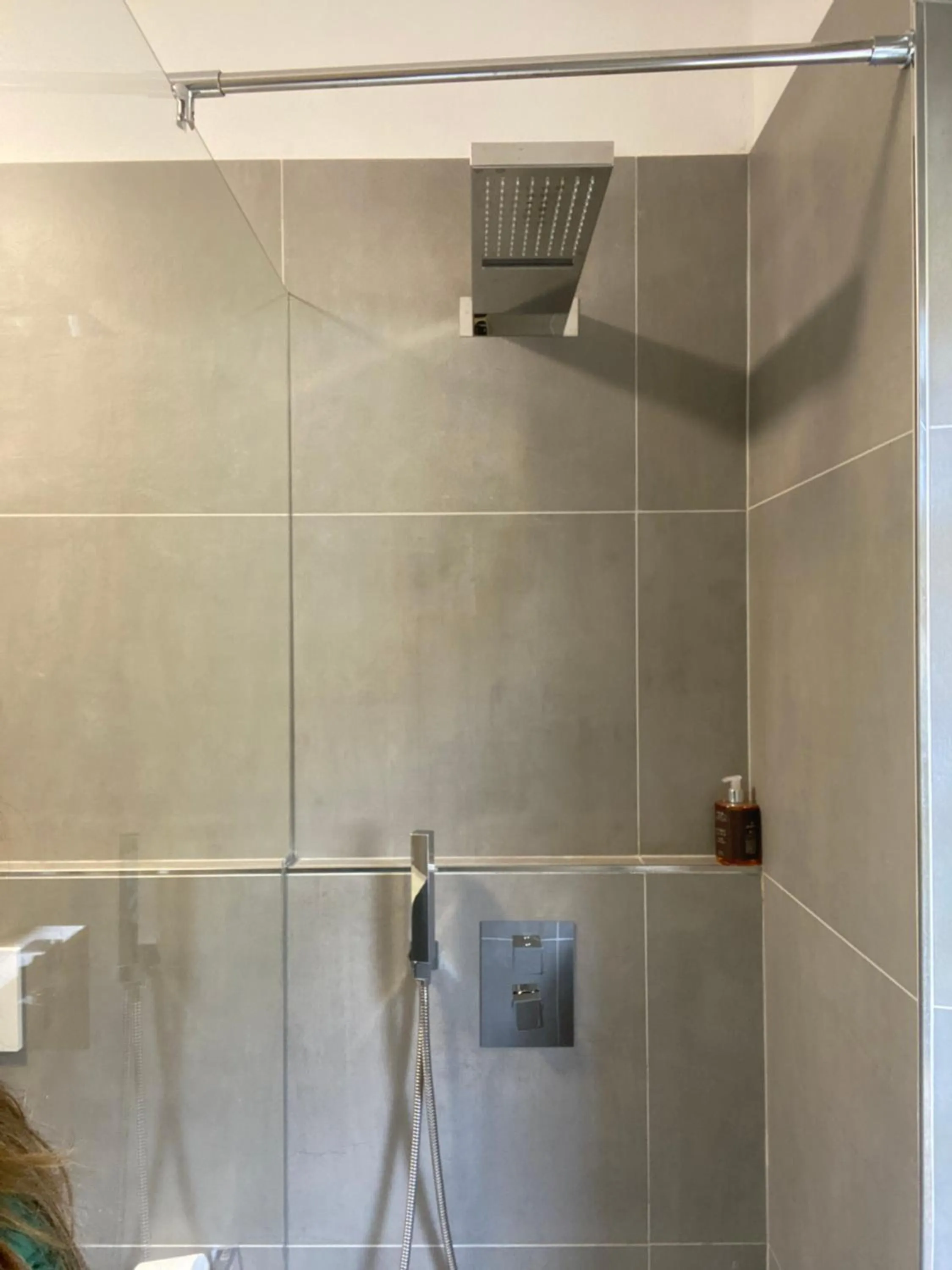 Shower in Good Life Hotel Garden - Private Spa and Pool