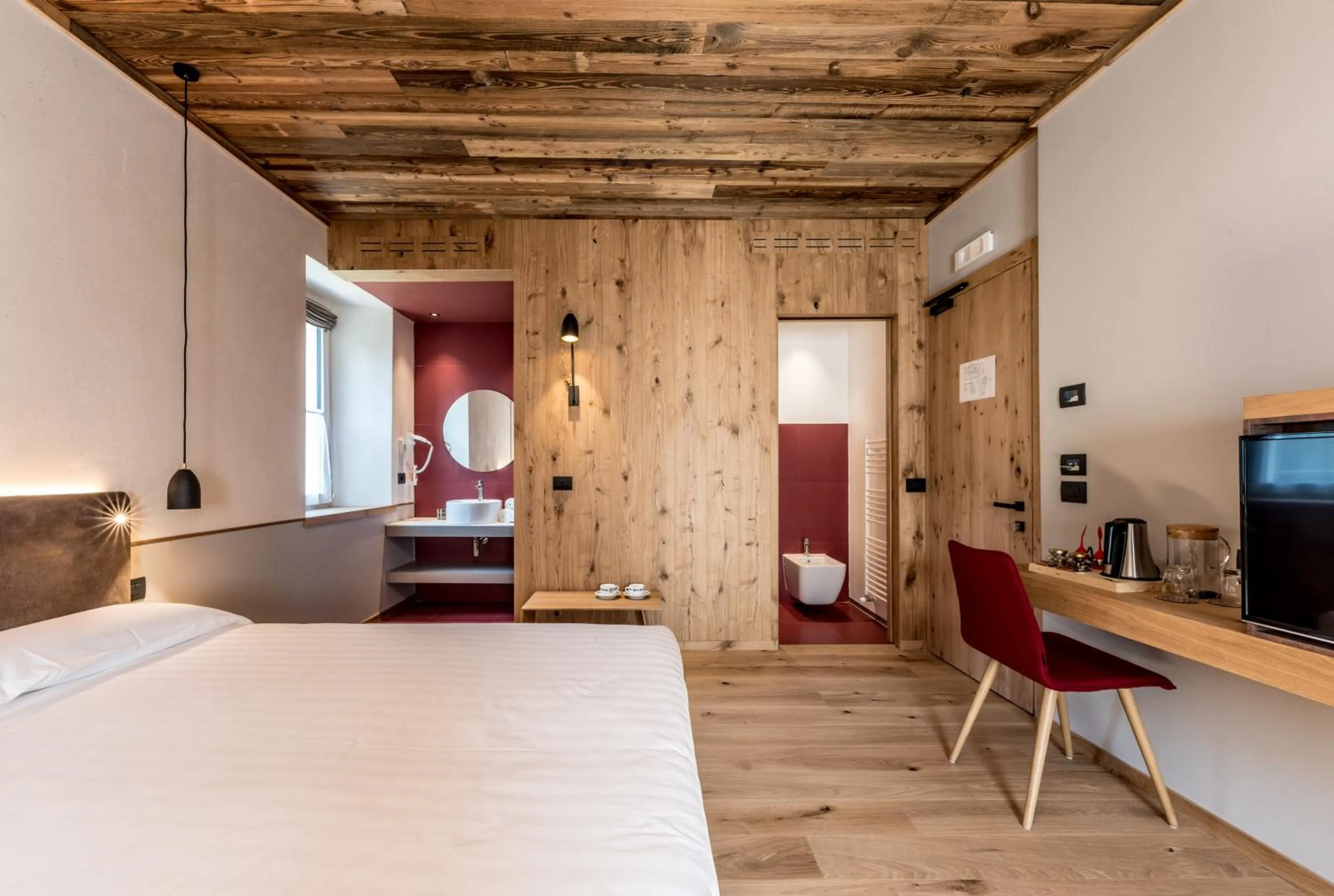 Bed in Good Life Hotel Garden - Private Spa and Pool