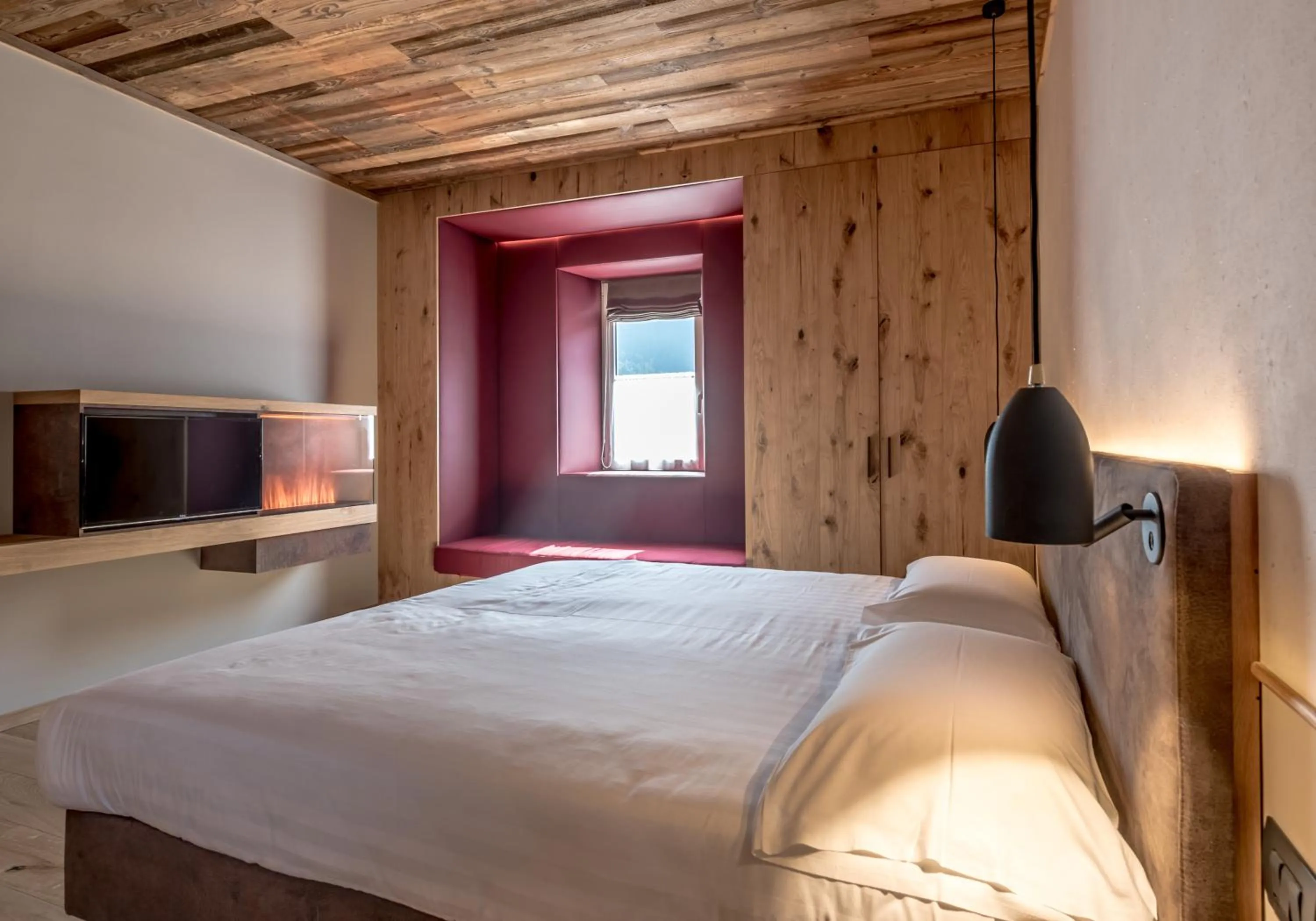 Bed in Good Life Hotel Garden - Private Spa and Pool