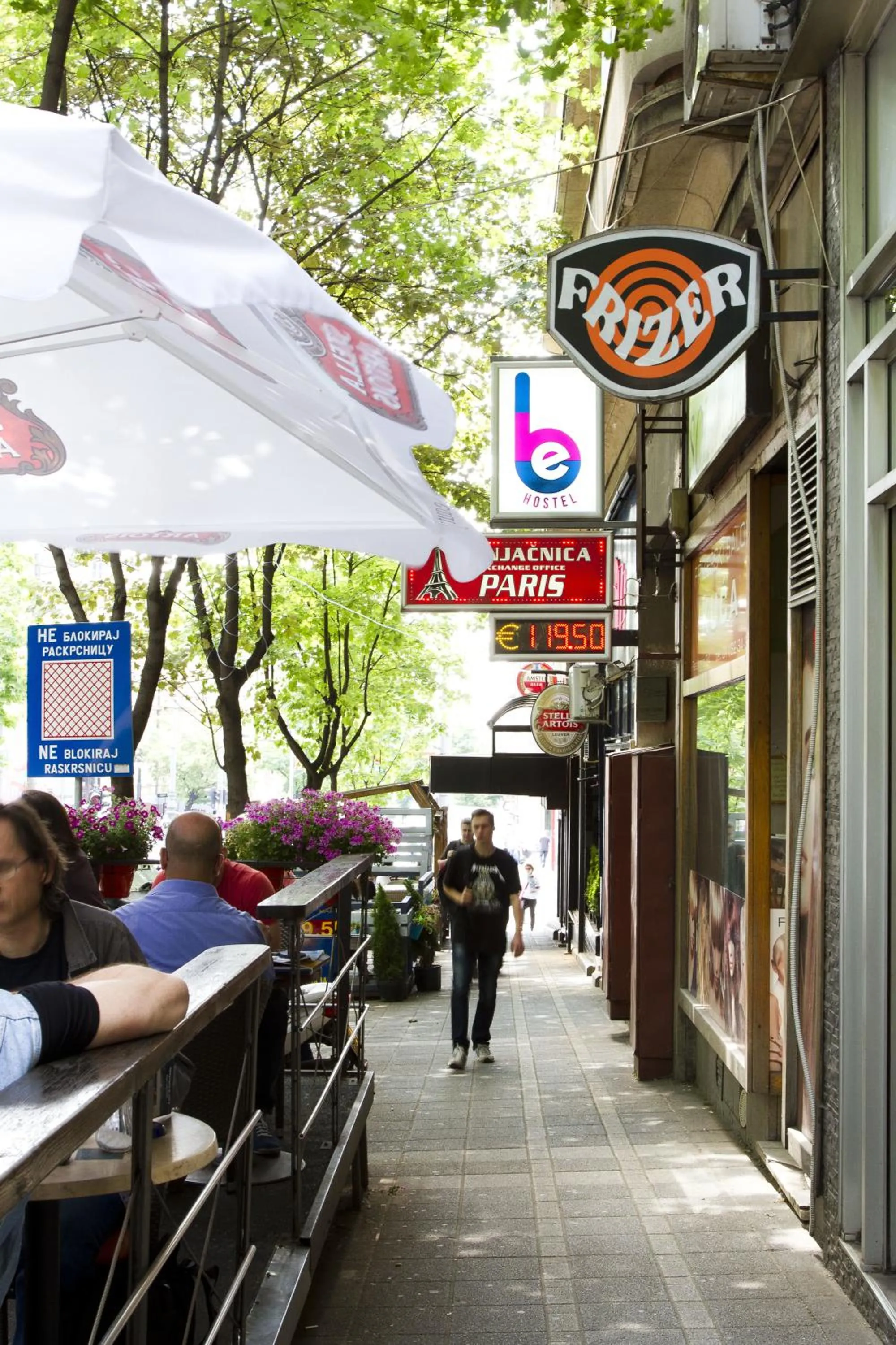 Facade/entrance in Hostel Beogradjanka