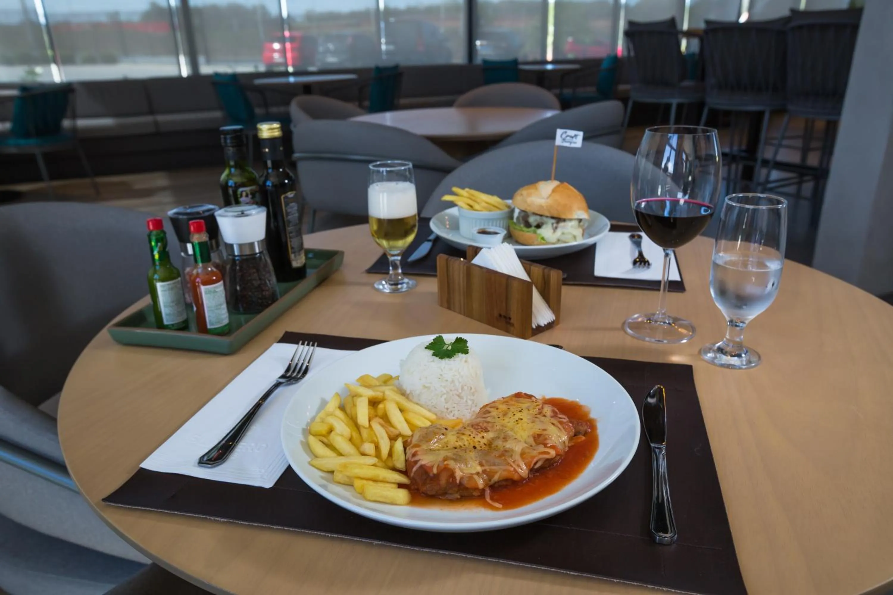 Restaurant/places to eat in Slaviero Ponta Grossa