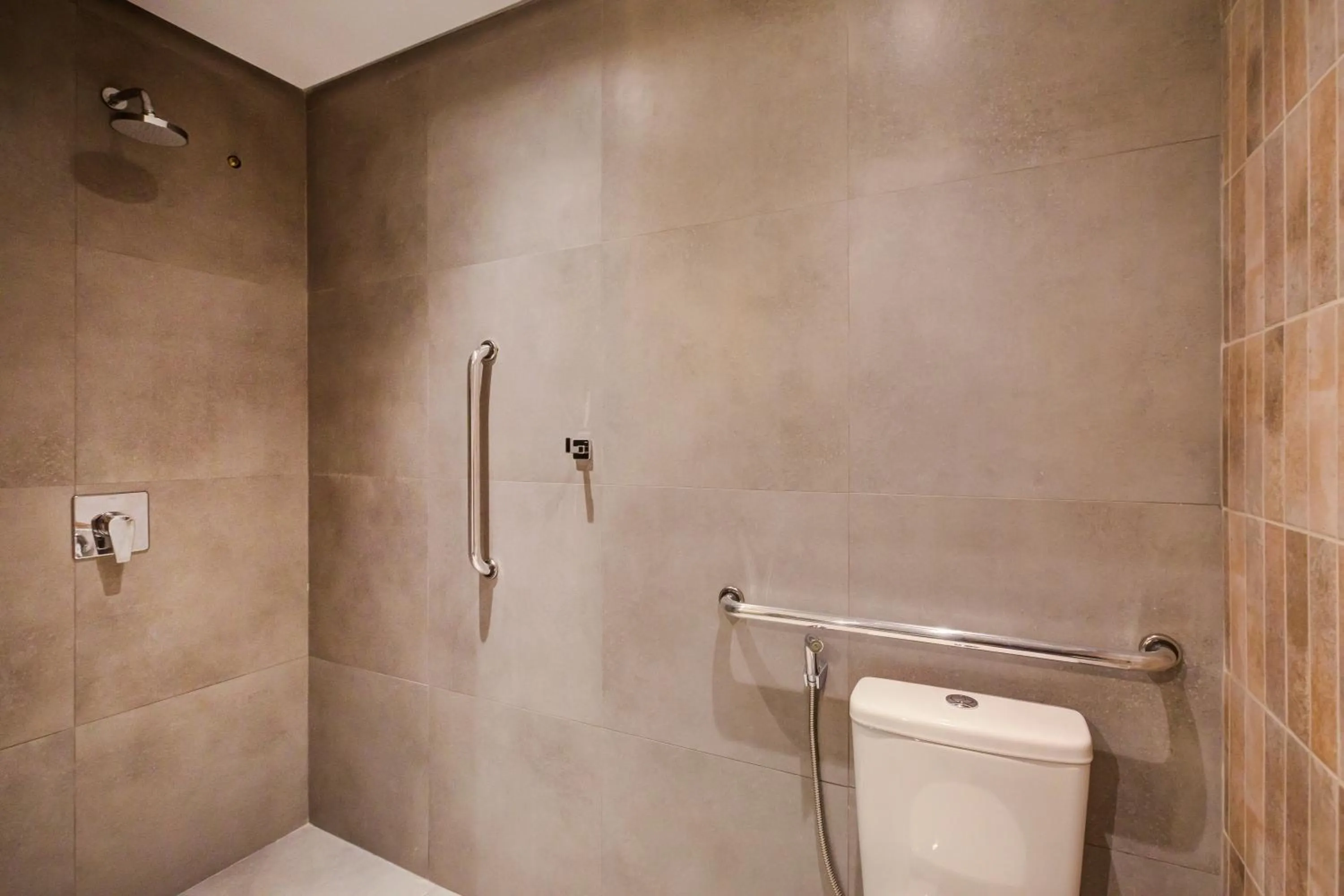 Bathroom in Slaviero Ponta Grossa