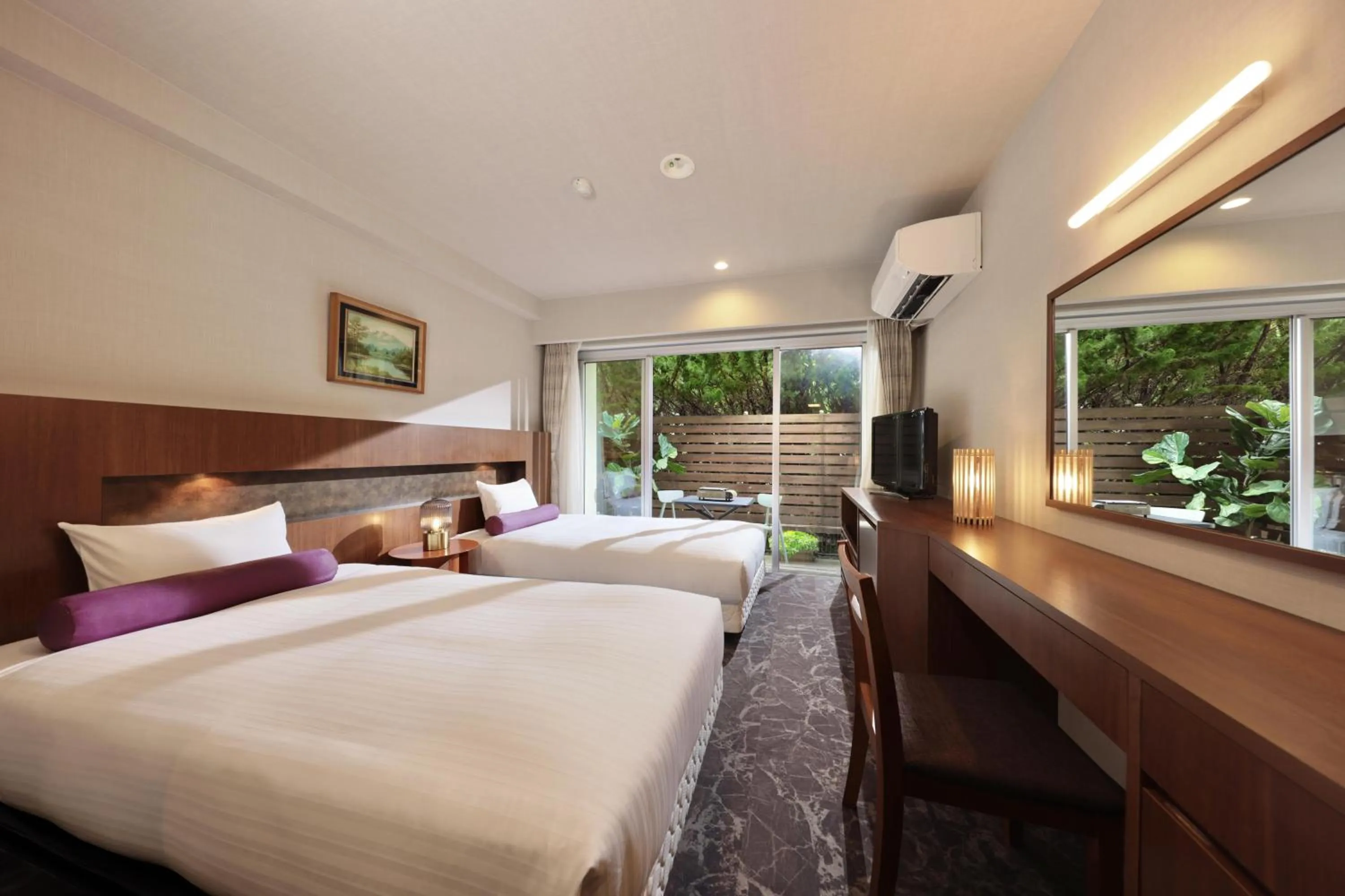 Bed in Nankishirahama Hotel Akariya