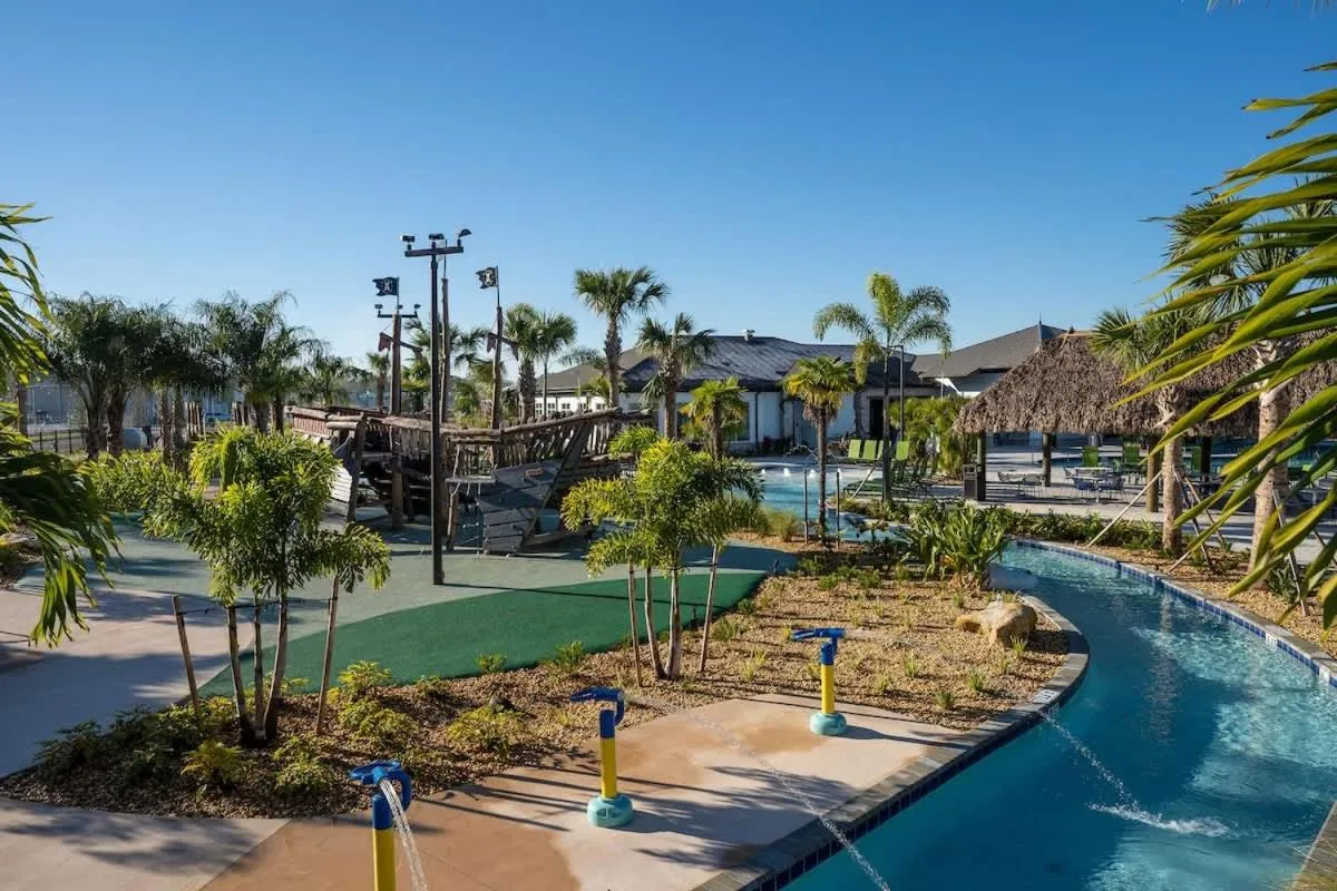 Sophisticated 6BR at Storey Lake SL2766