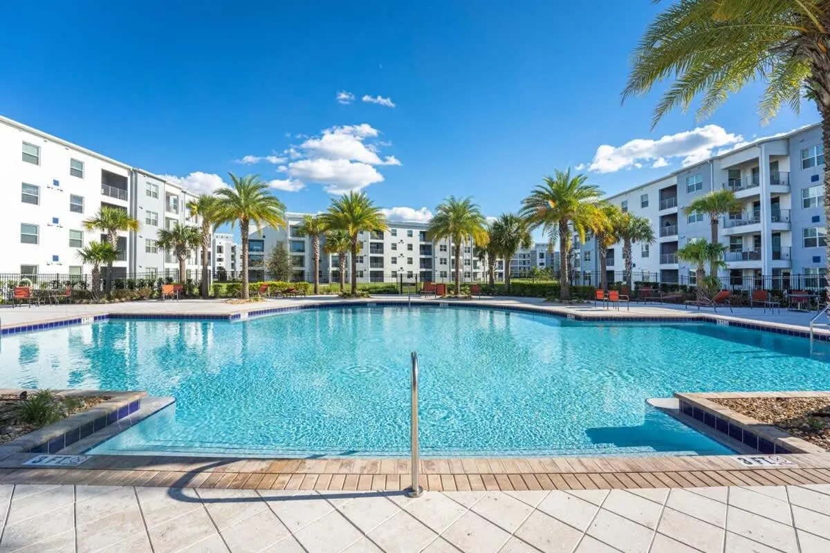 Sophisticated 6BR at Storey Lake SL2766