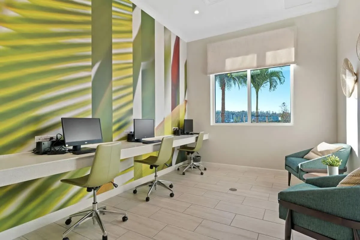 Sophisticated 6BR at Storey Lake SL2766