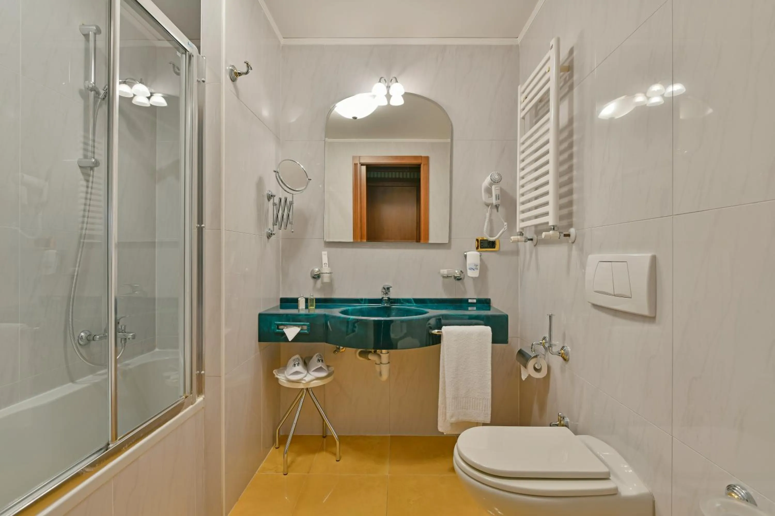 Toilet in Best Western Hotel Ferrari