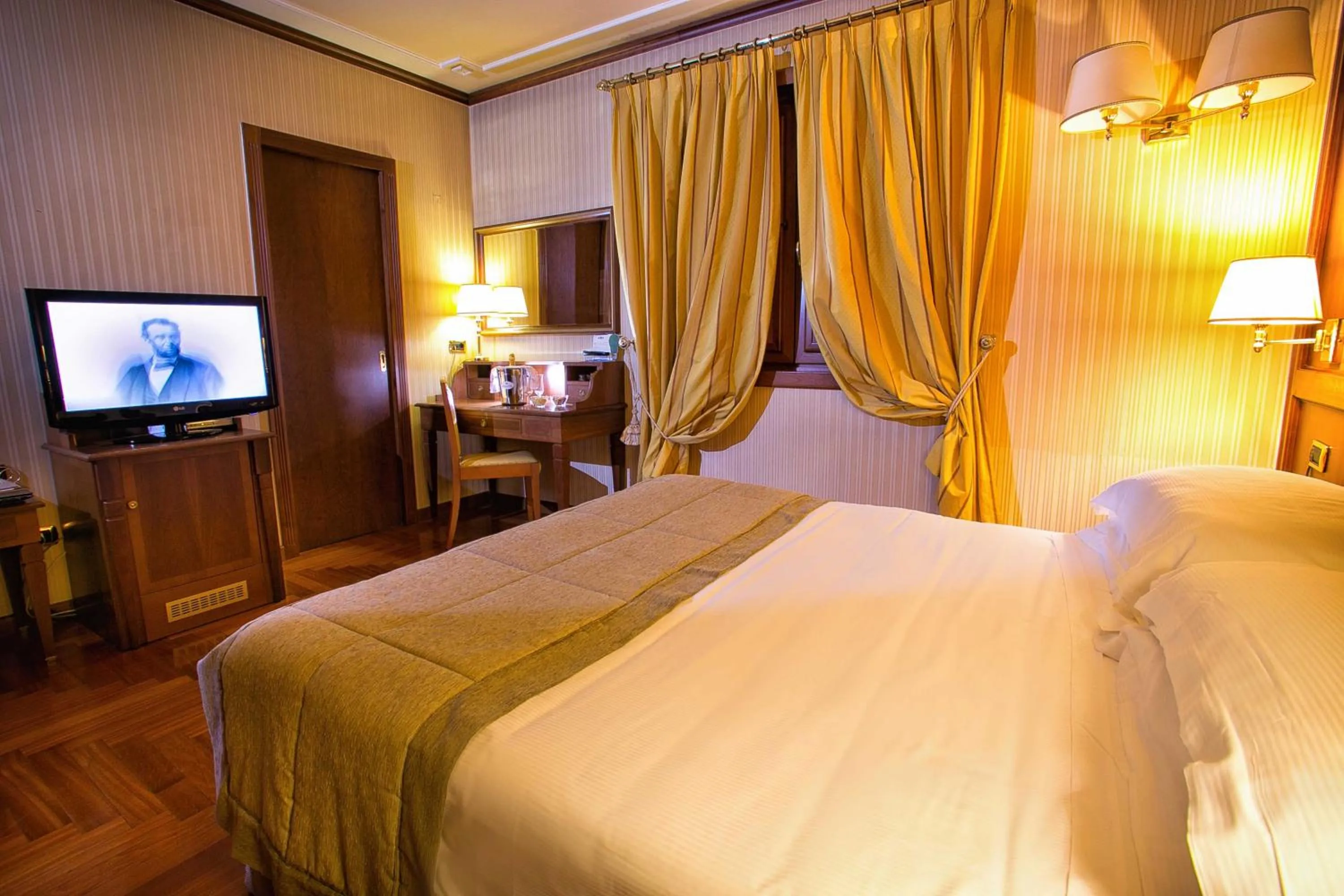 Bed in Best Western Hotel Ferrari