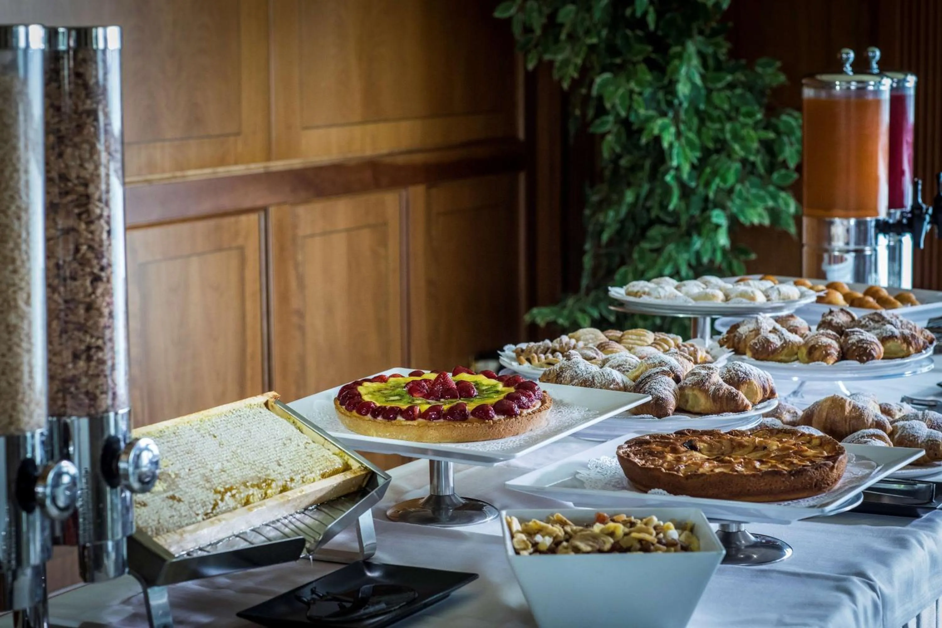 Restaurant/places to eat in Best Western Hotel Ferrari