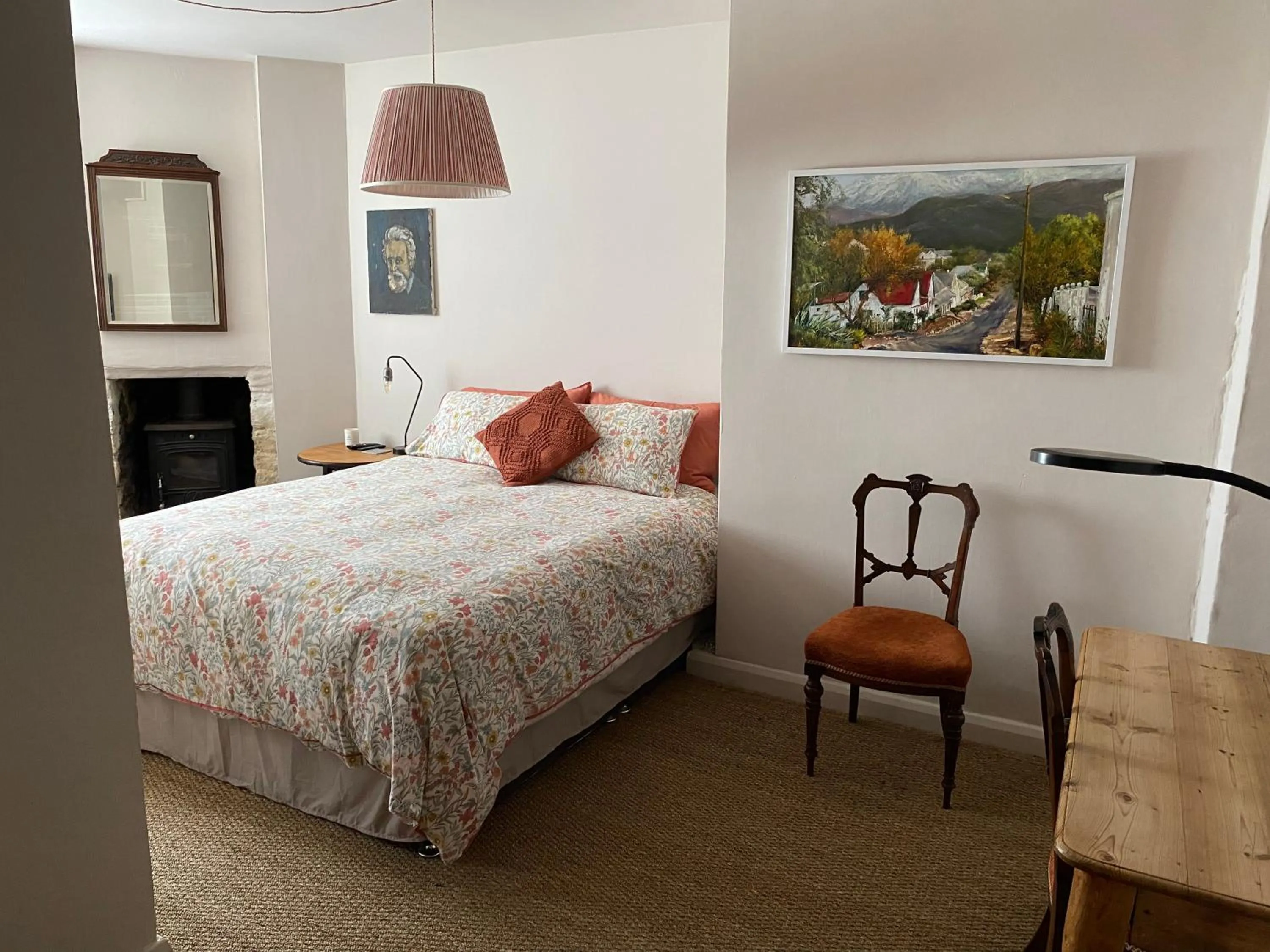 Bed in Six on Castle