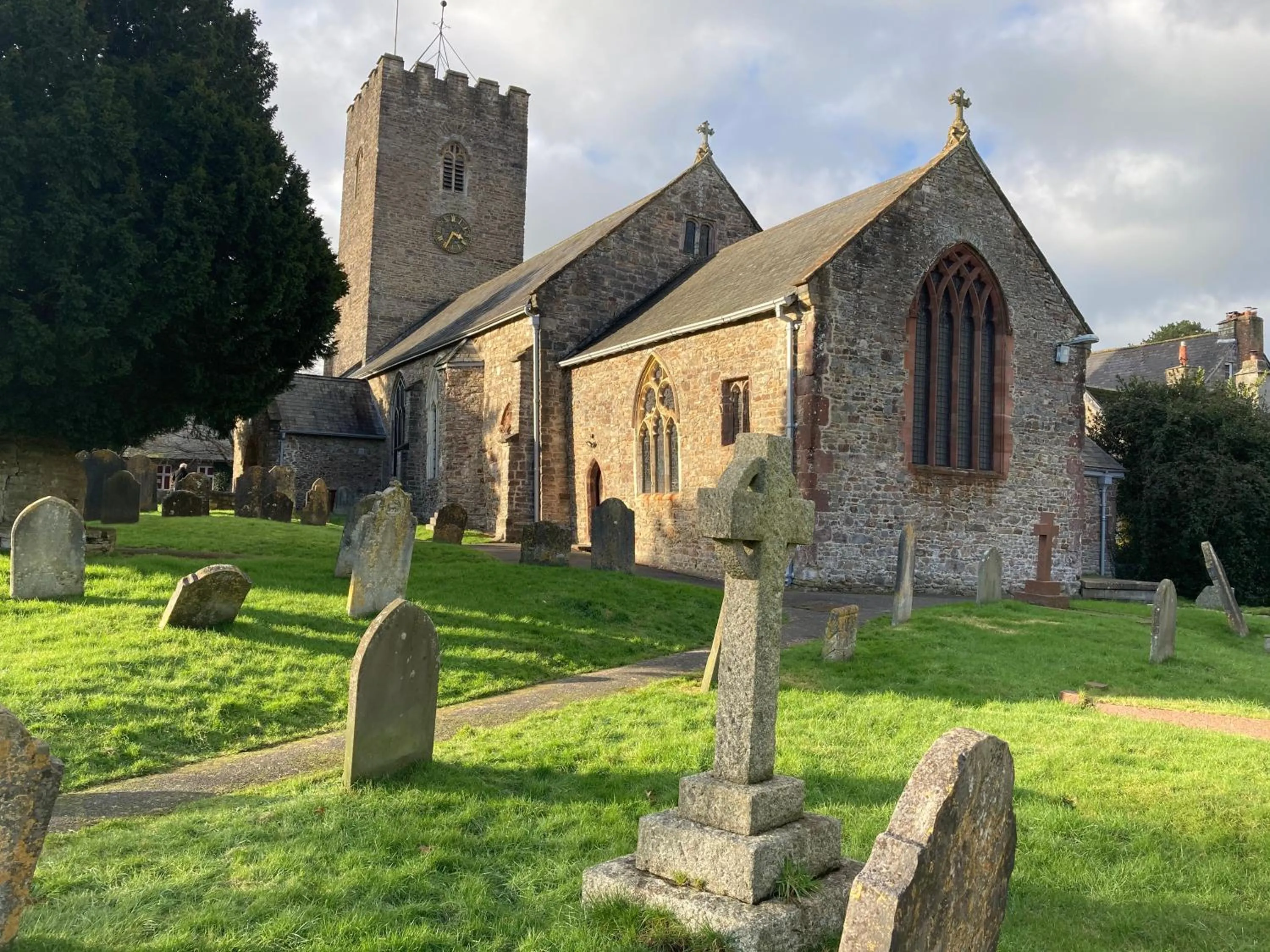 Nearby landmark in Six on Castle