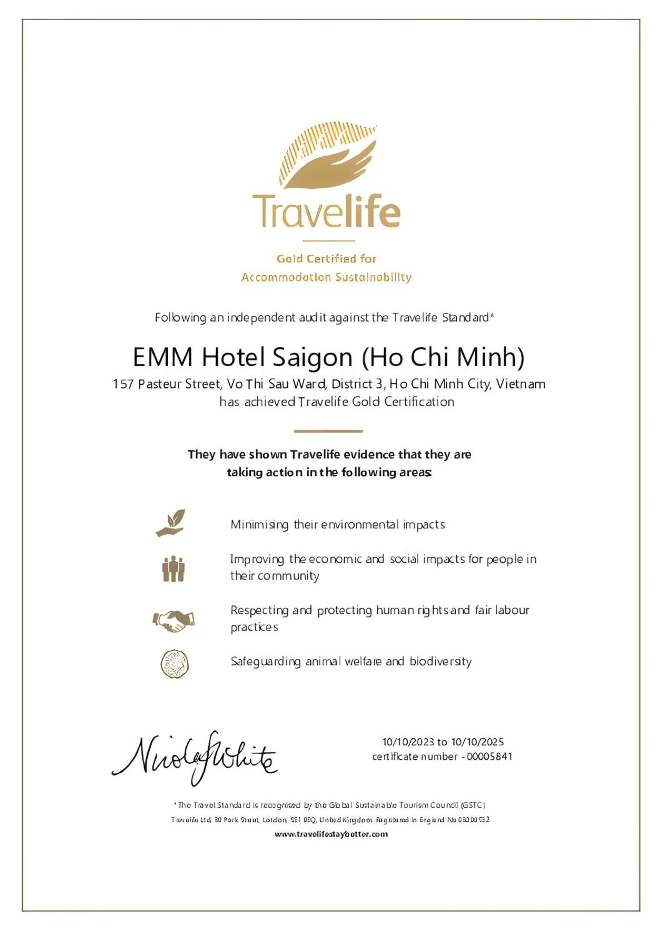 Certificate/Award in ÊMM Hotel Saigon