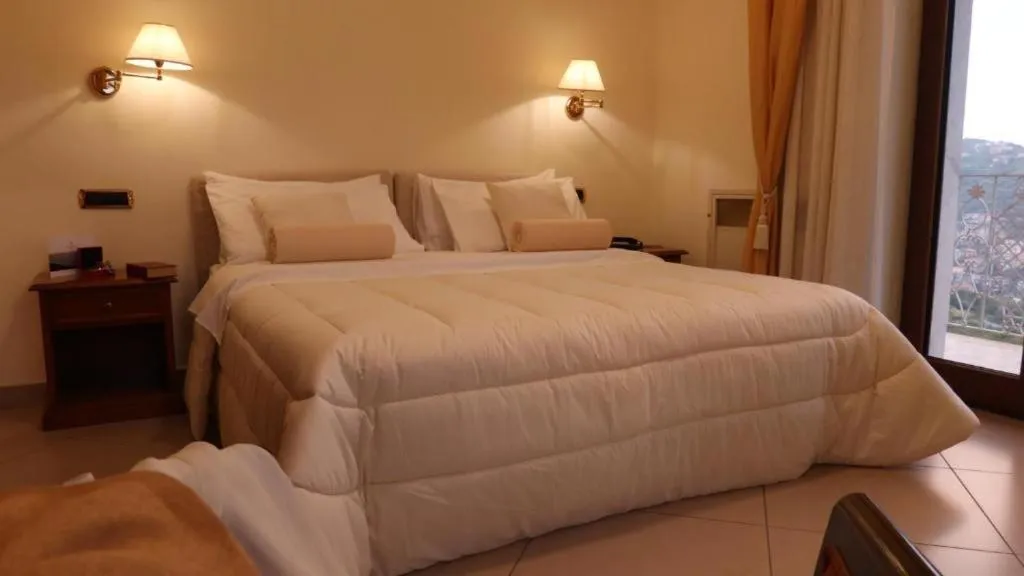 Photo of the whole room, Bed in Resort Santangelo & SPA