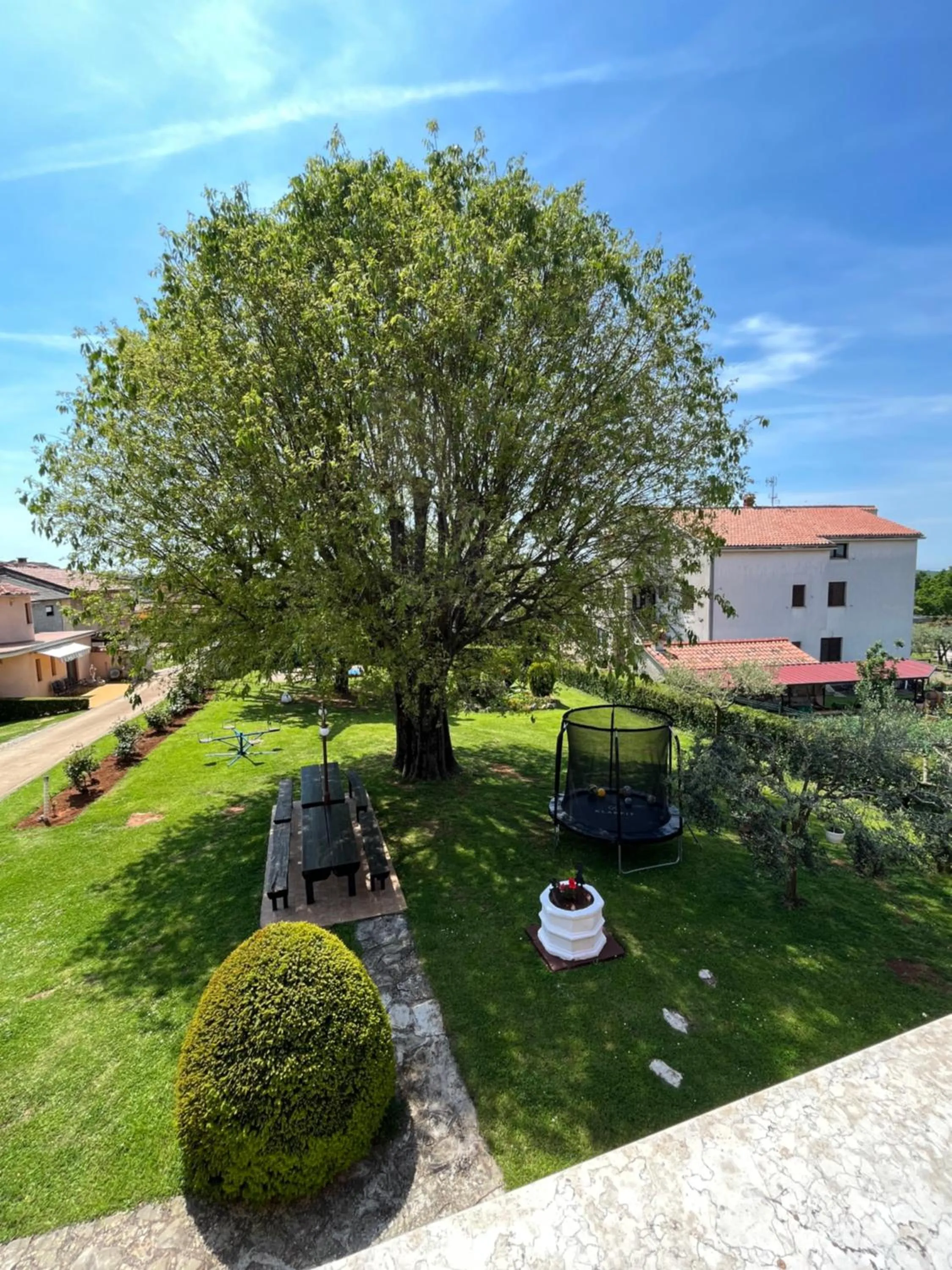 Garden in Rooms Danica