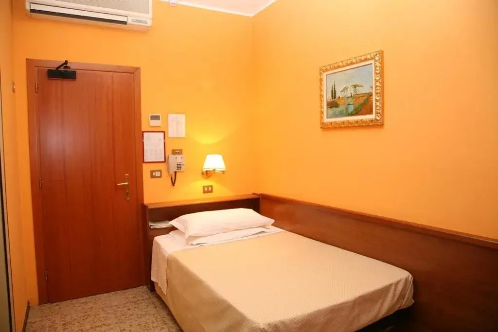 Single Room in Hotel San Pellegrino Single Room in Hotel San Pellegrino
