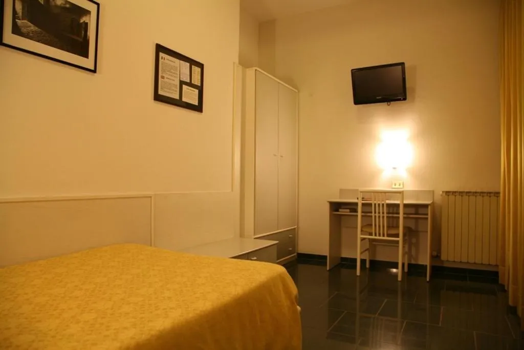 Bedroom in Hotel San Pellegrino