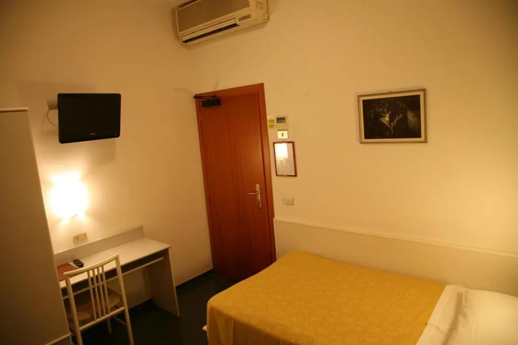 Bedroom in Hotel San Pellegrino