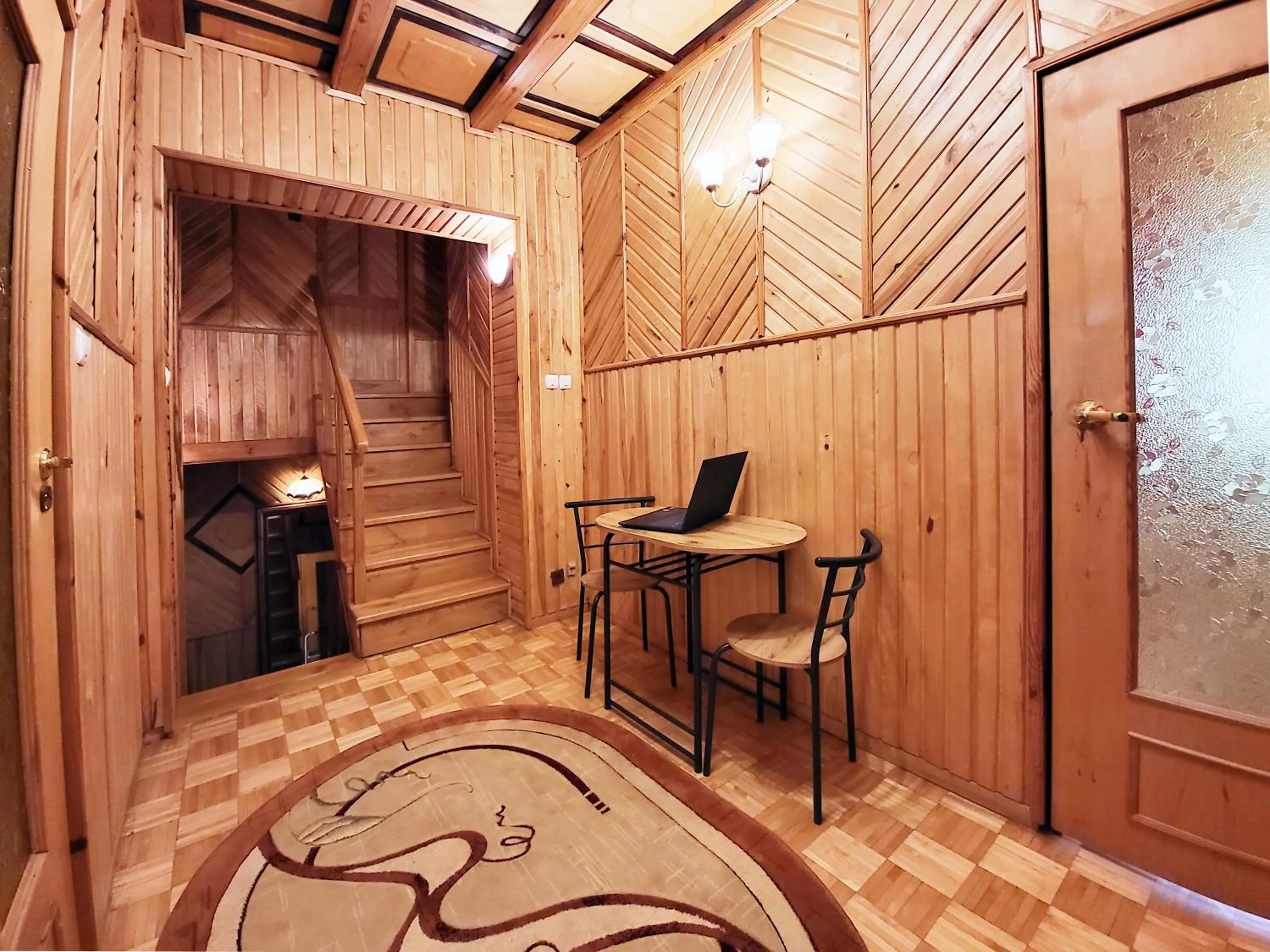 Lobby or reception in HUSARSKA 60