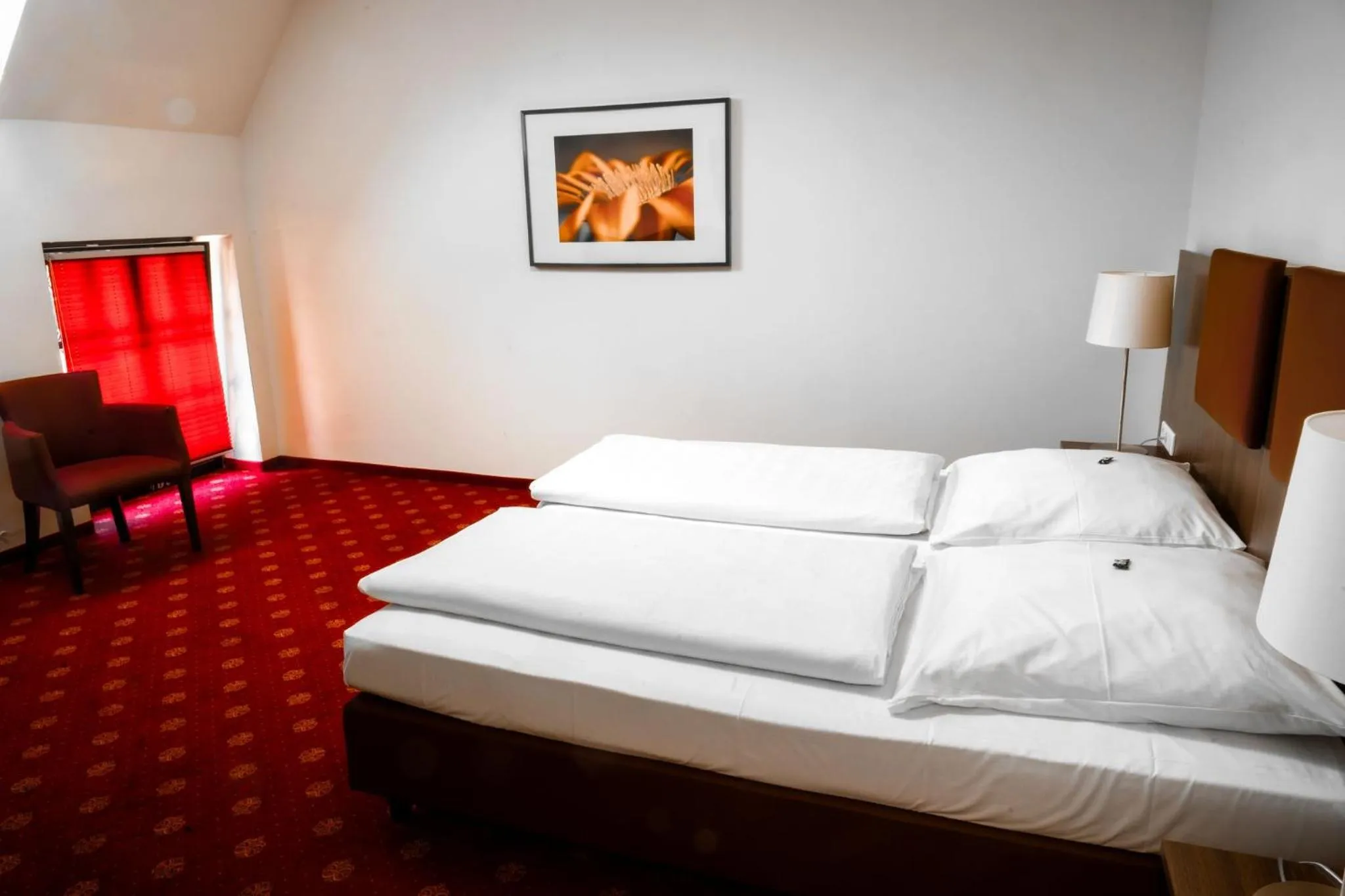 Photo of the whole room, Bed in Cavallestro Classic