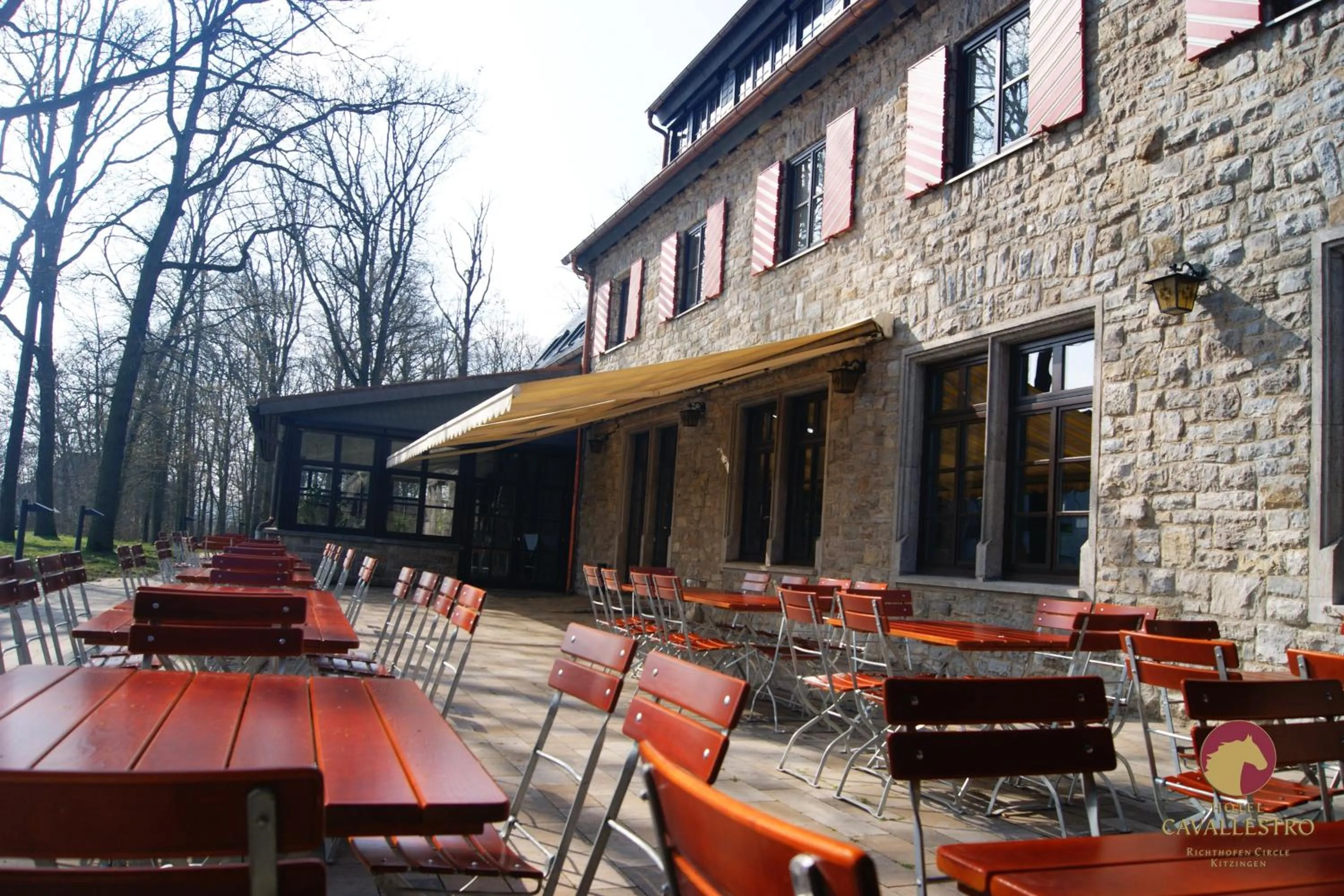 Text overlay in Cavallestro Classic