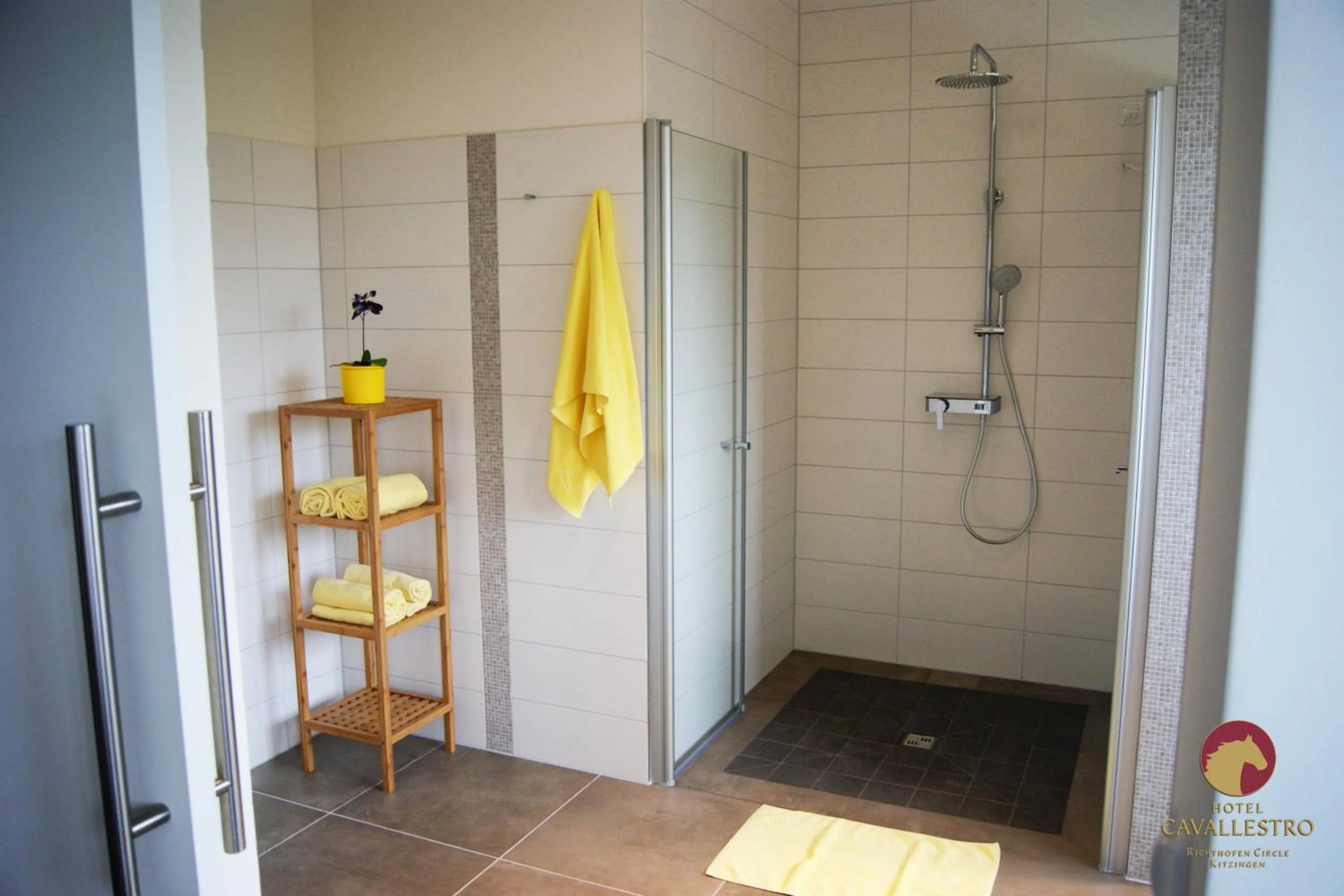 Text overlay in Cavallestro Classic