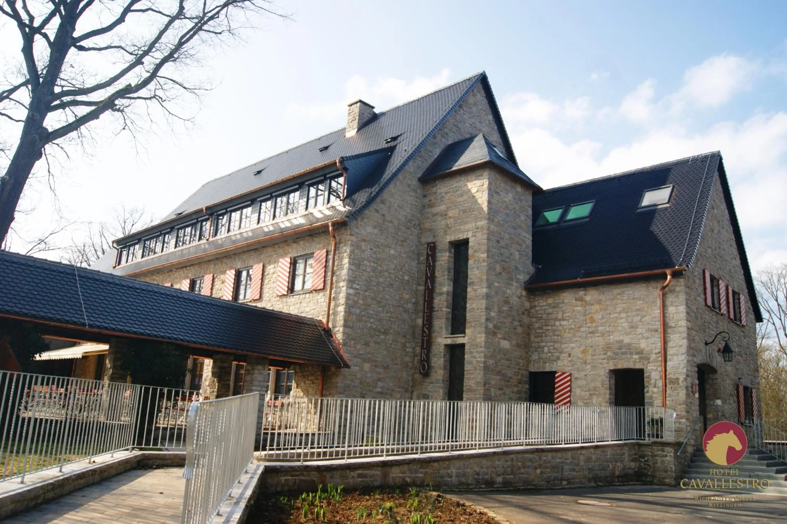 Text overlay in Cavallestro Classic