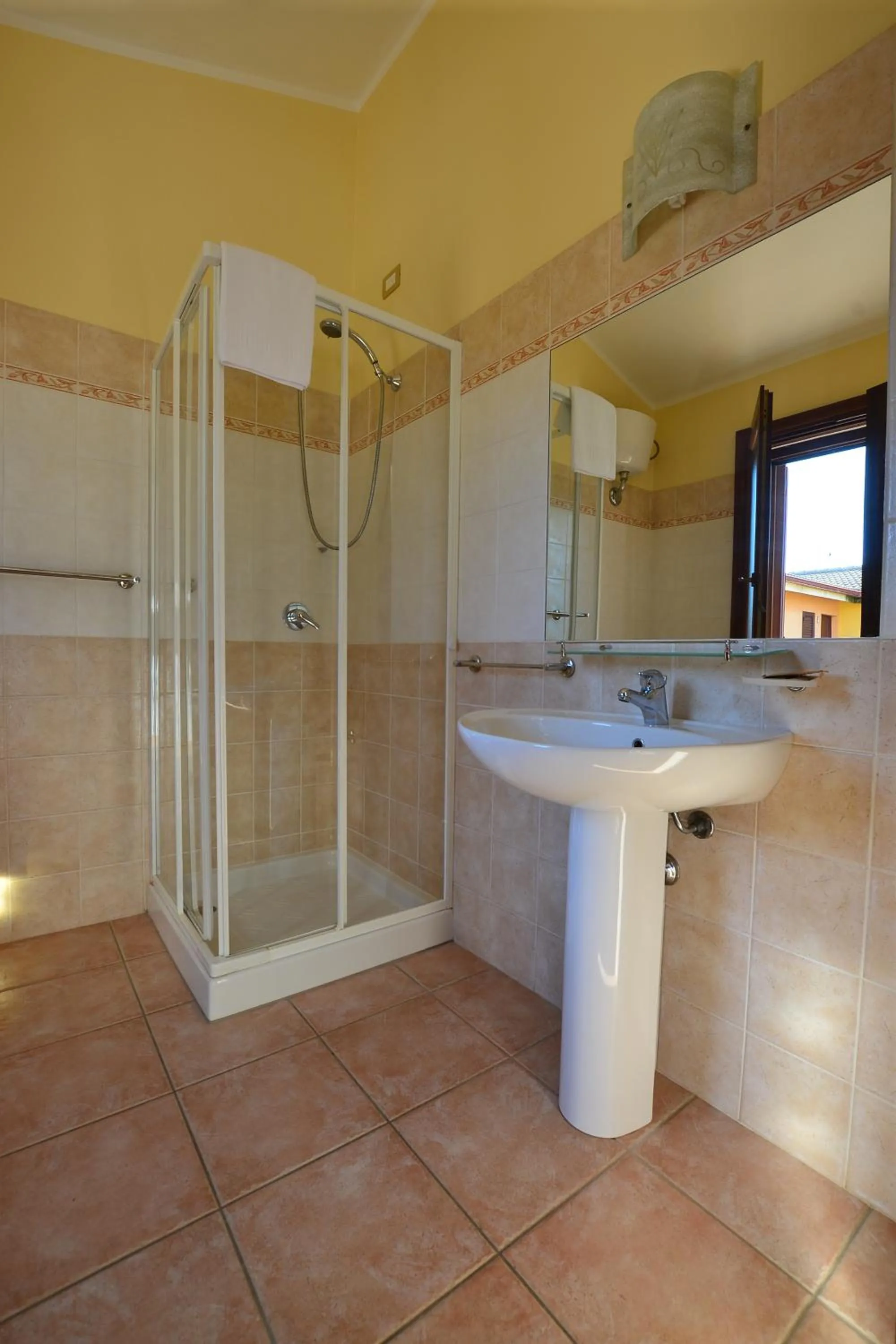 Shower in Albergo Ristorante Pizzeria Monte Arcosu