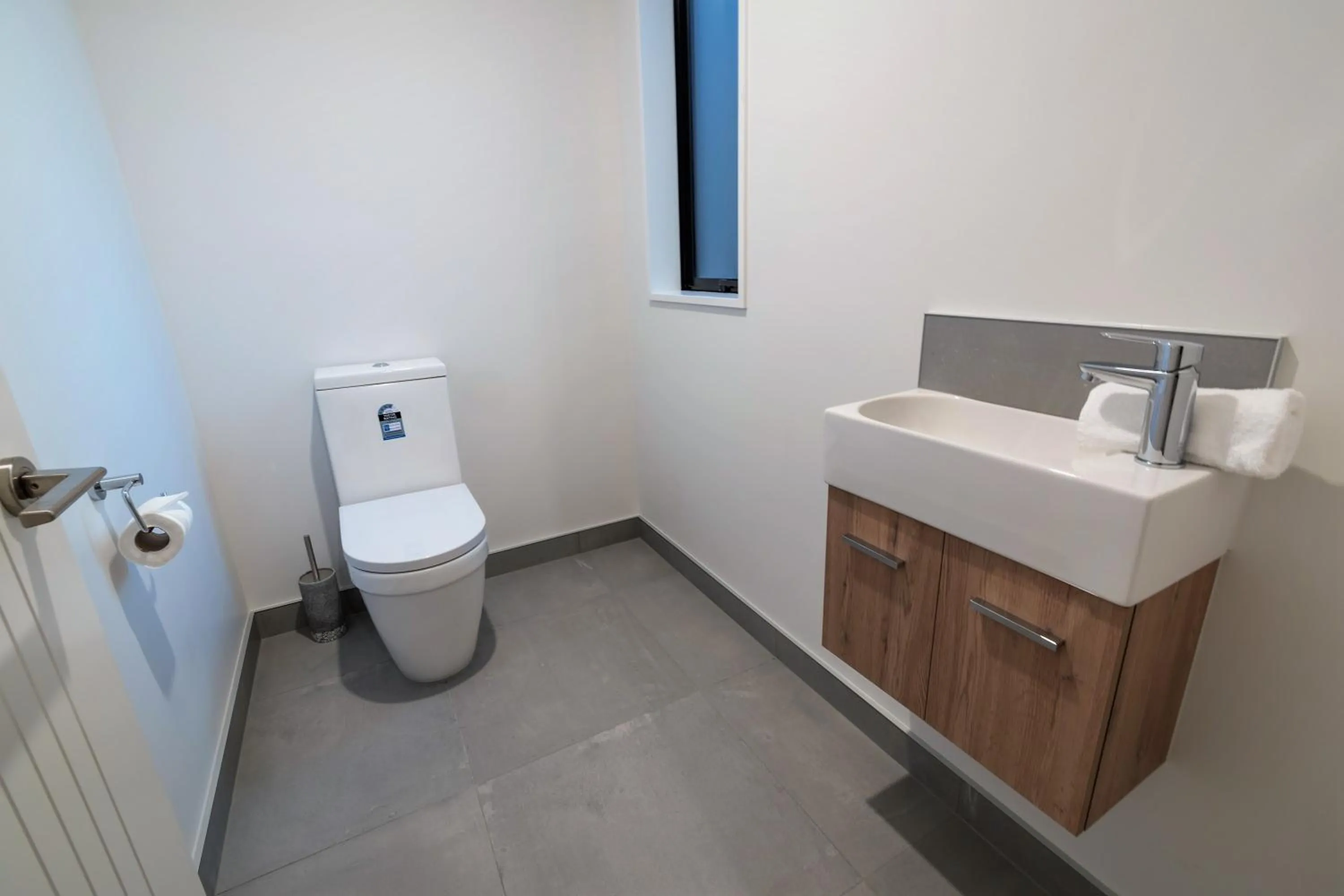 Toilet in Catch n' Relax