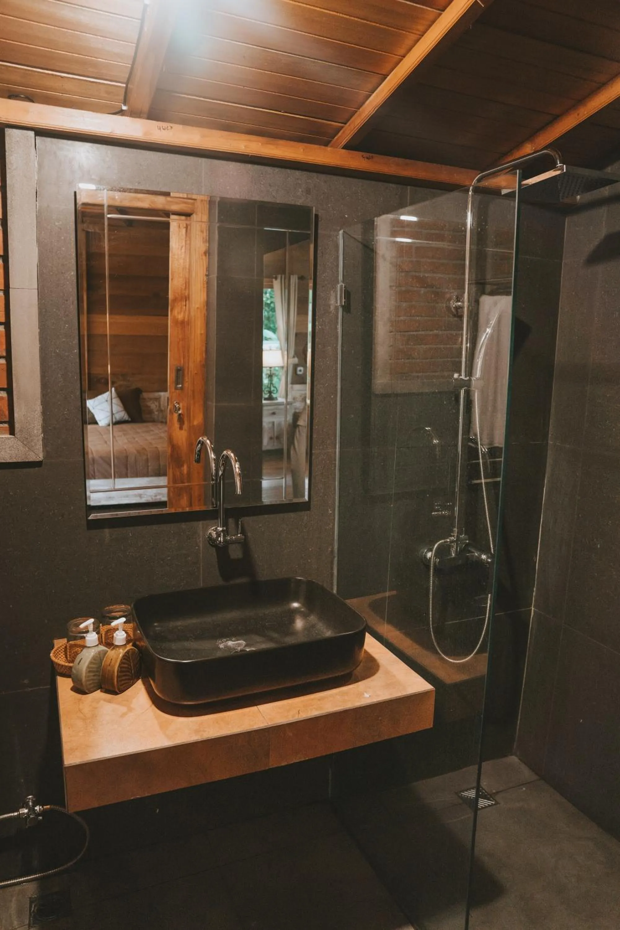 Bathroom in Kusfarm Bali by AHM
