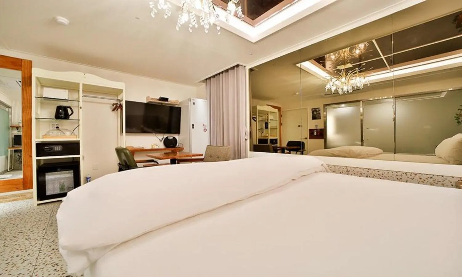 Bed in Daegu February Hotel DongdaeguStation