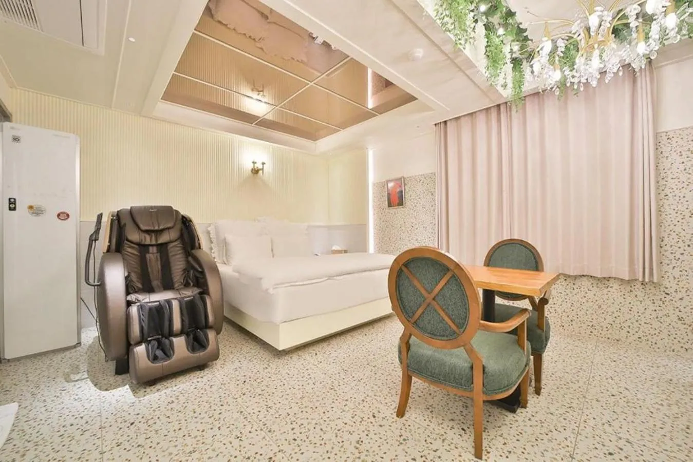 Bed in Daegu February Hotel DongdaeguStation