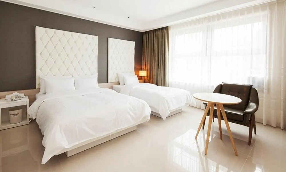 Bed in Wolmido Premiers Hotel