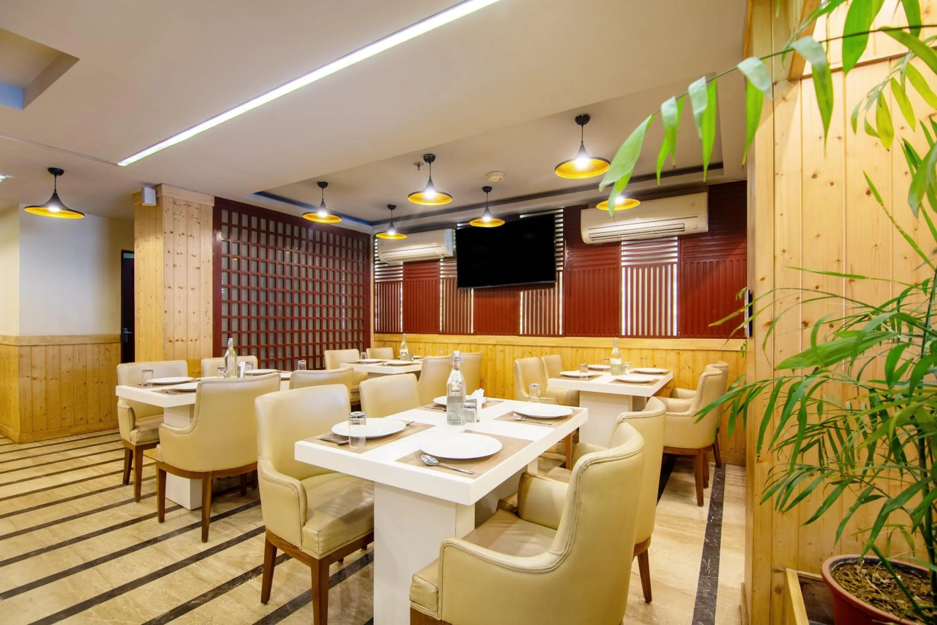 Restaurant/places to eat in The Lohmod- Boutique Hotel At Delhi Airport