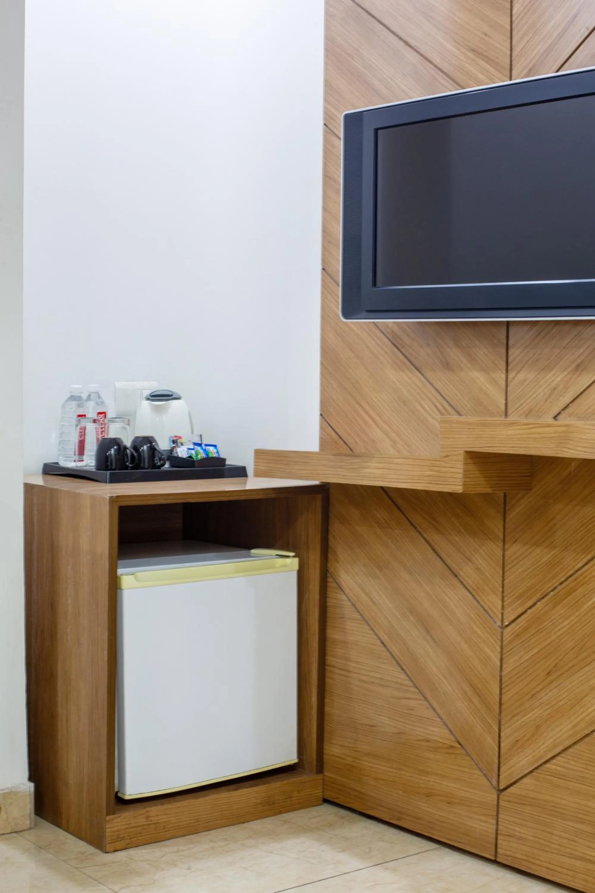 Coffee/tea facilities in The Lohmod- Boutique Hotel At Delhi Airport