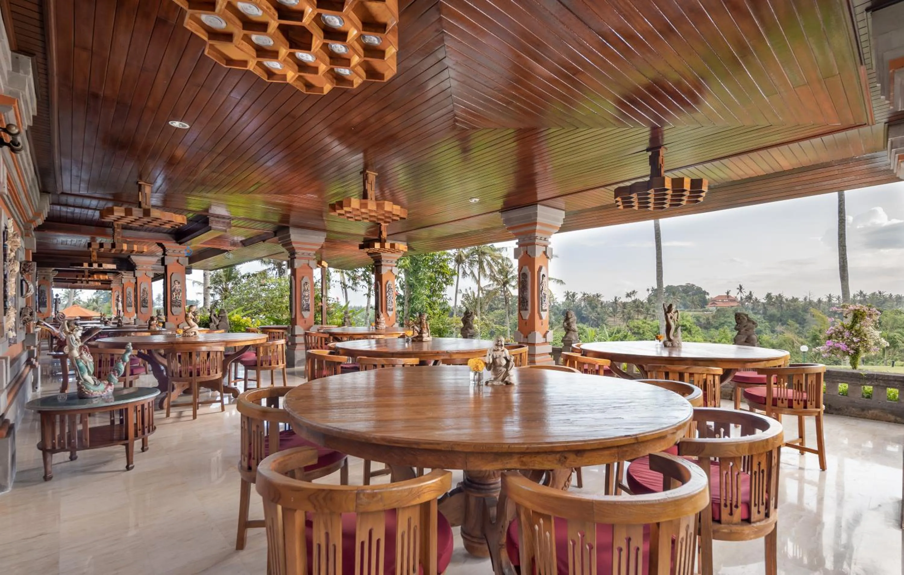 Restaurant/places to eat in Swan Paradise A Pramana Experience