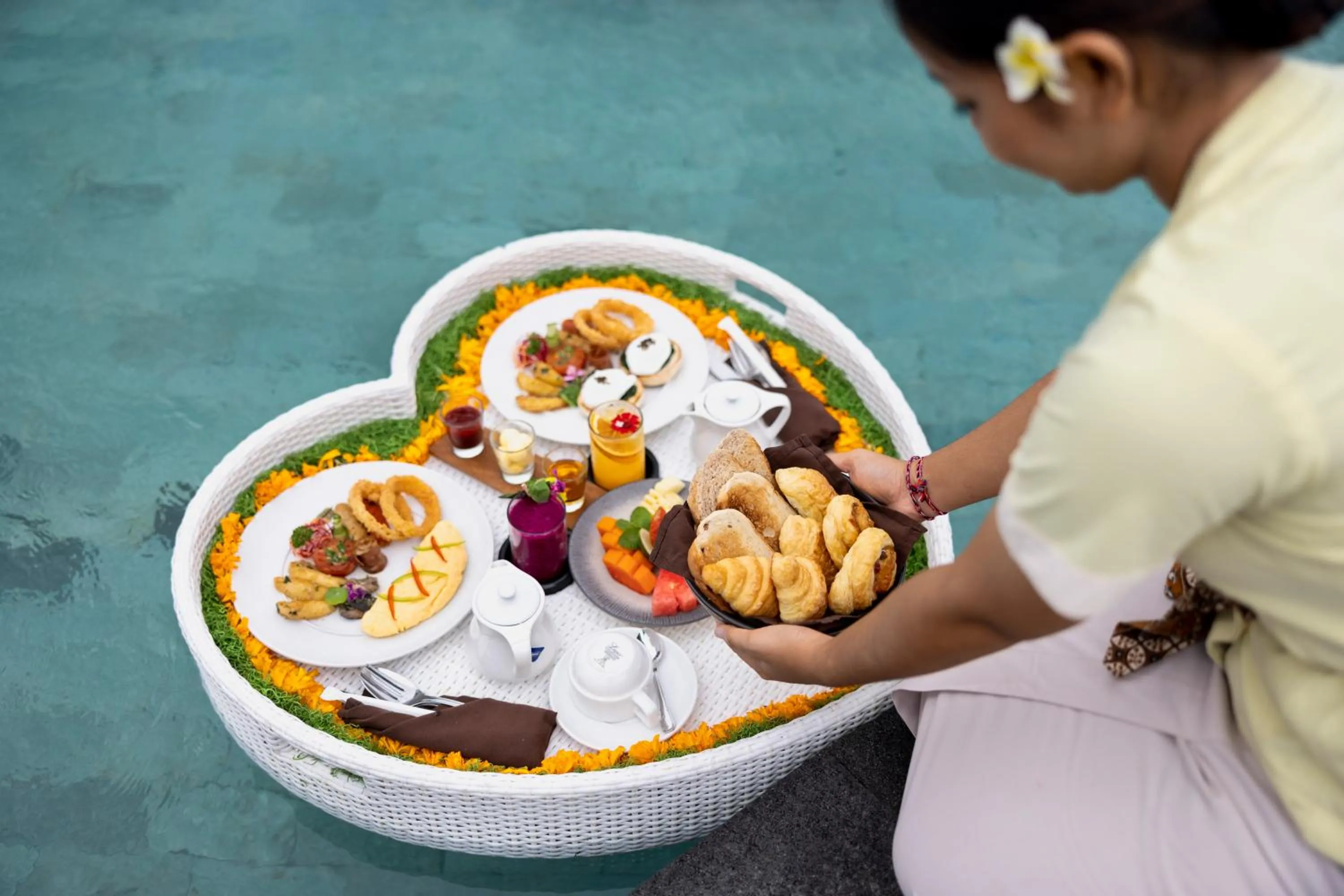 Breakfast in Swan Paradise A Pramana Experience