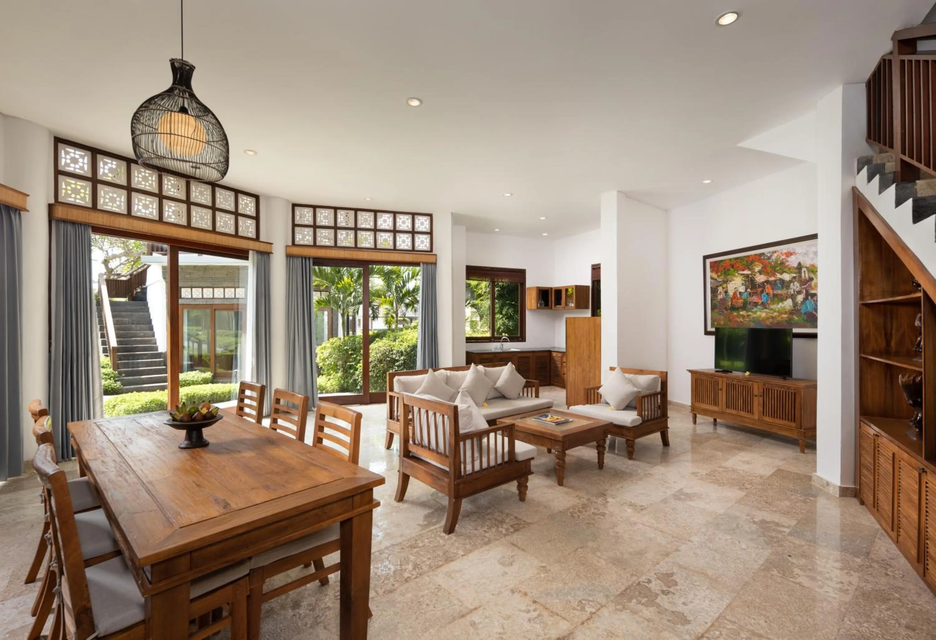 Kitchen or kitchenette in Swan Paradise A Pramana Experience