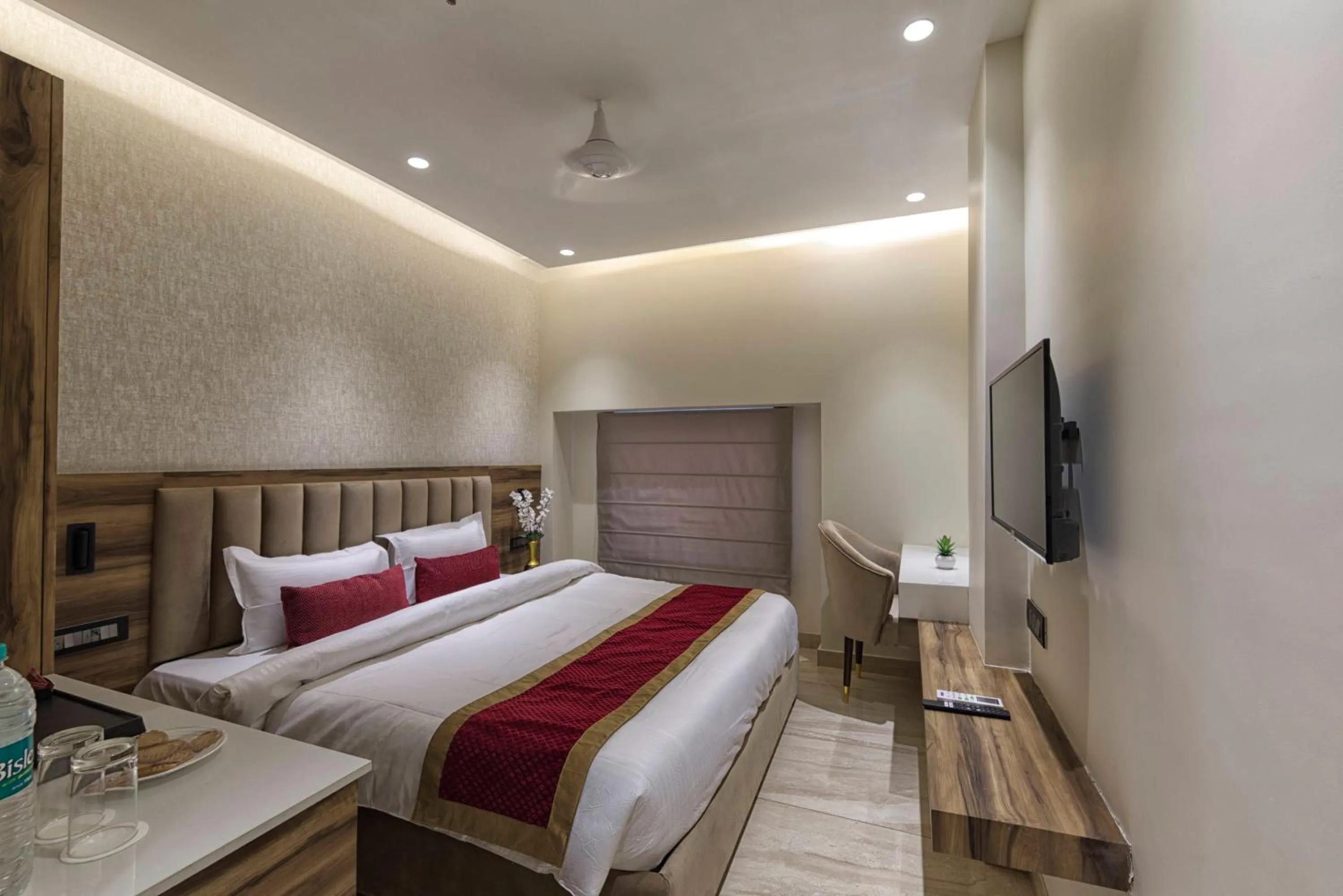 Bedroom, Bed in Royal 9 hotel & Banquet