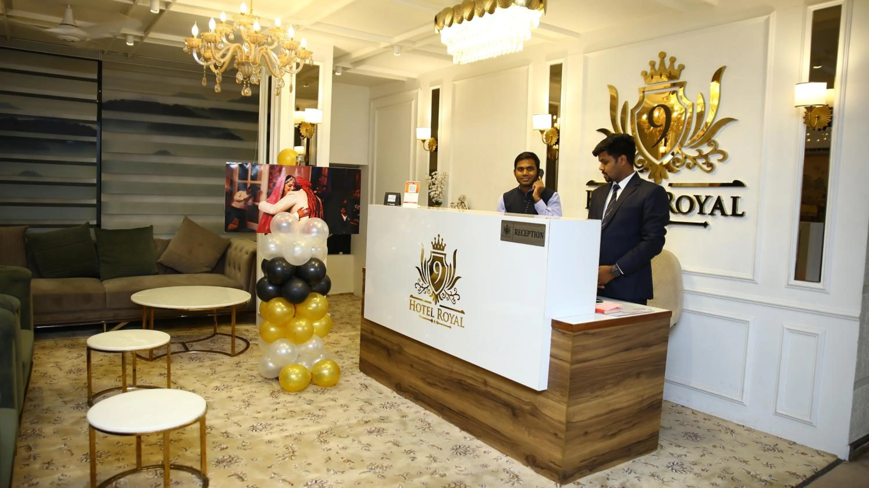 Lobby or reception in Royal 9 hotel & Banquet
