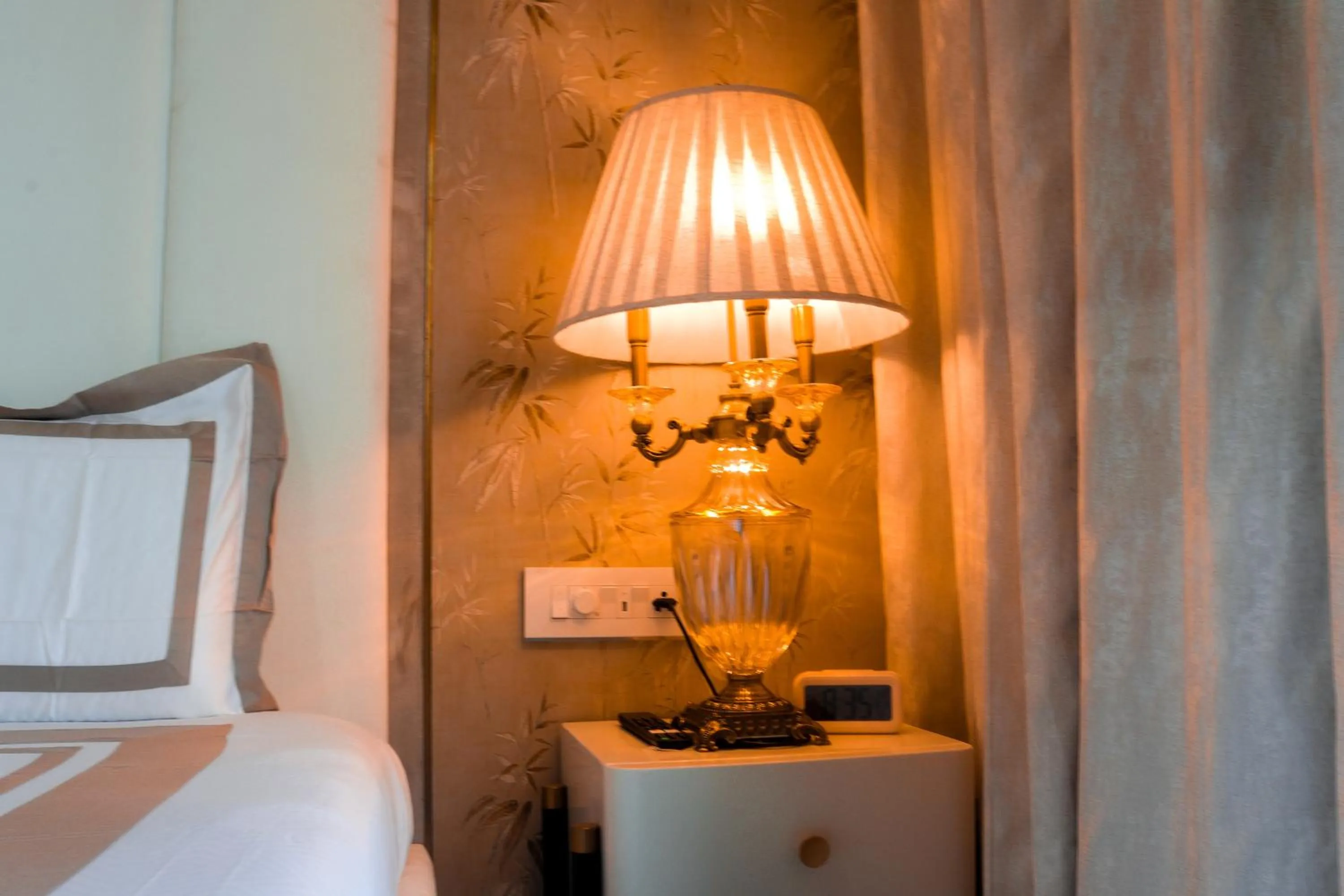 Bedroom, Bed in Royal 9 hotel & Banquet