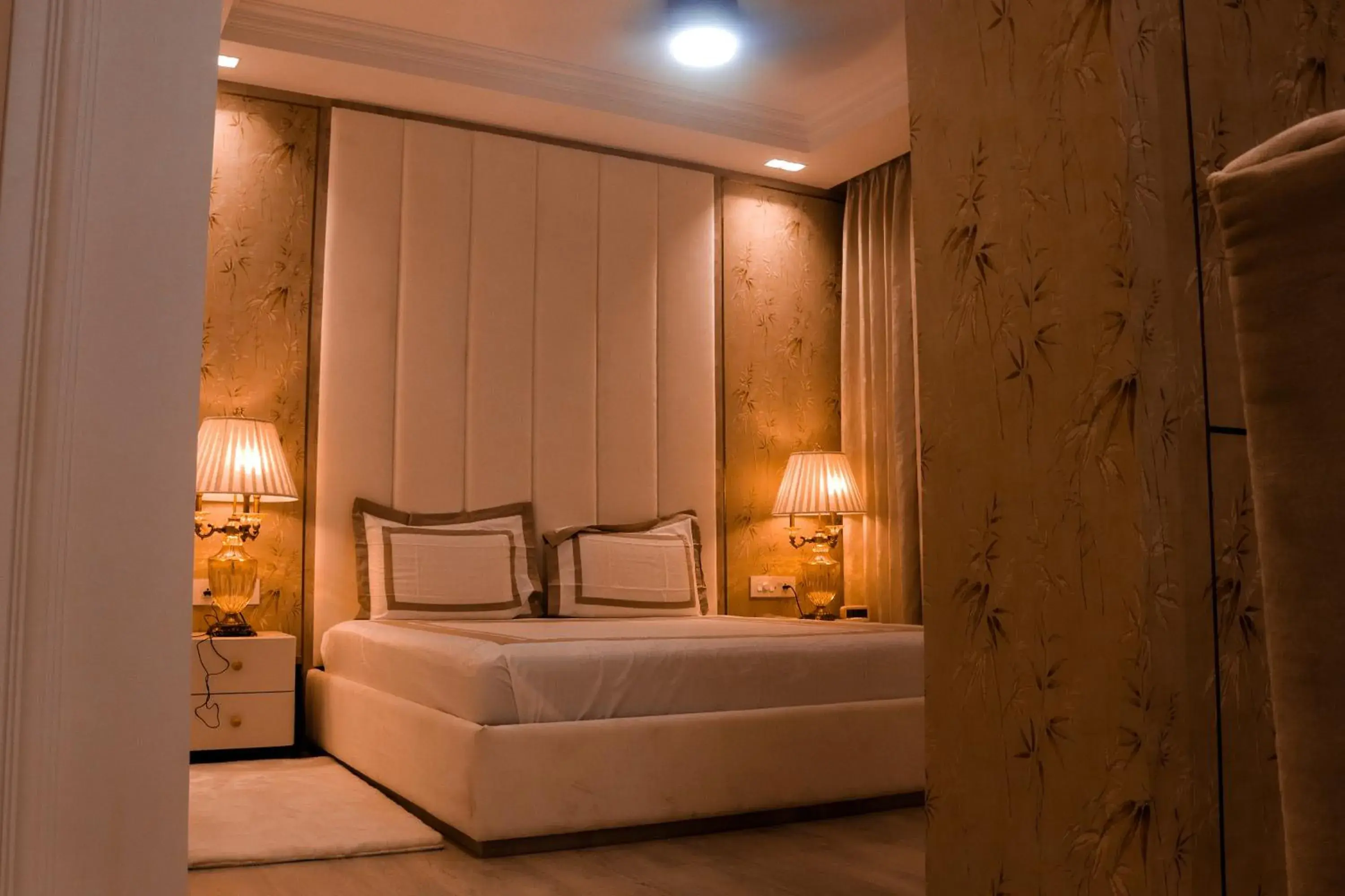 Presidential Suite in Royal 9 hotel & Banquet Presidential Suite in Royal 9 hotel & Banquet