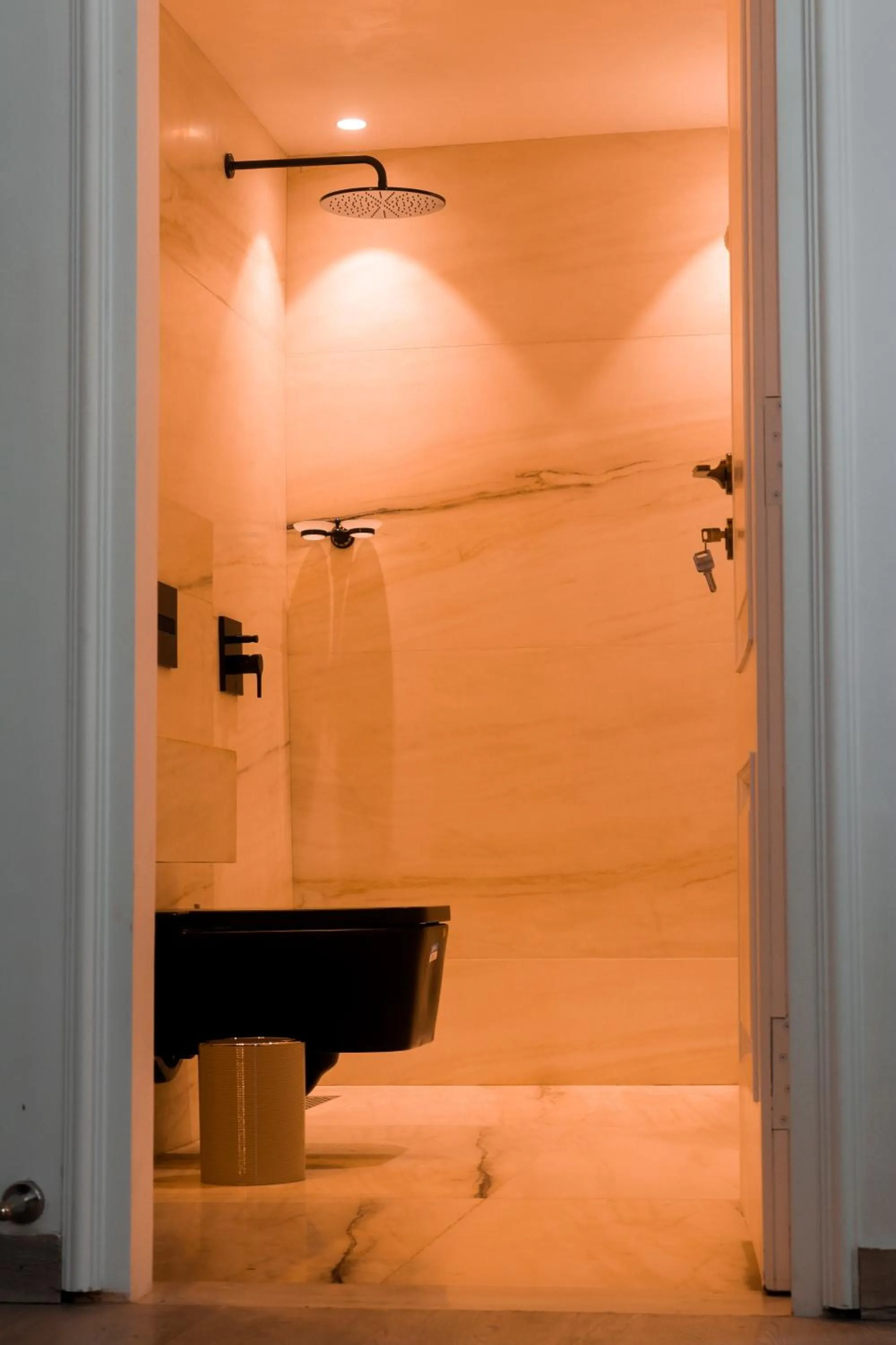 Bathroom in Royal 9 hotel & Banquet