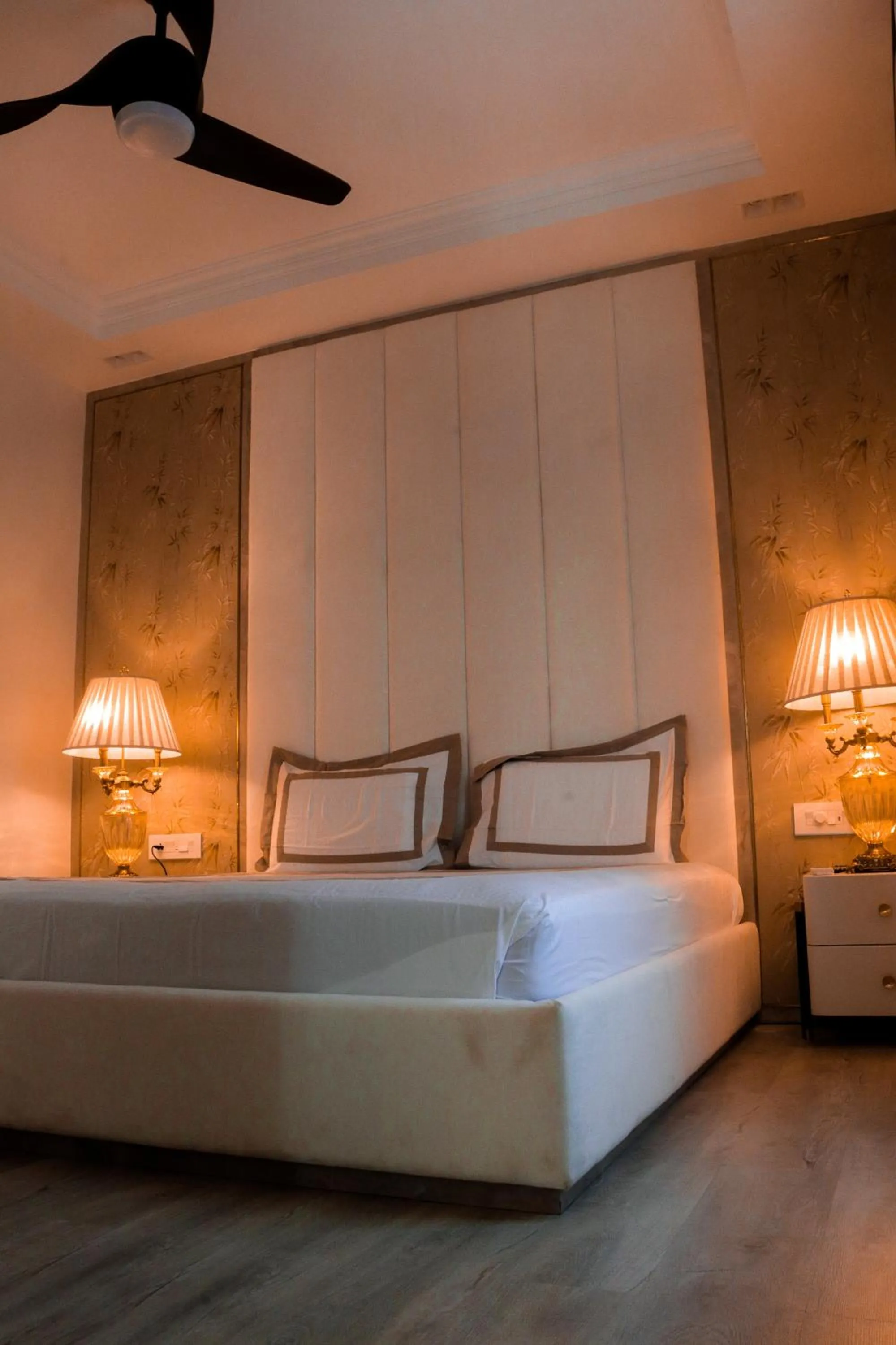 Bedroom, Bed in Royal 9 hotel & Banquet