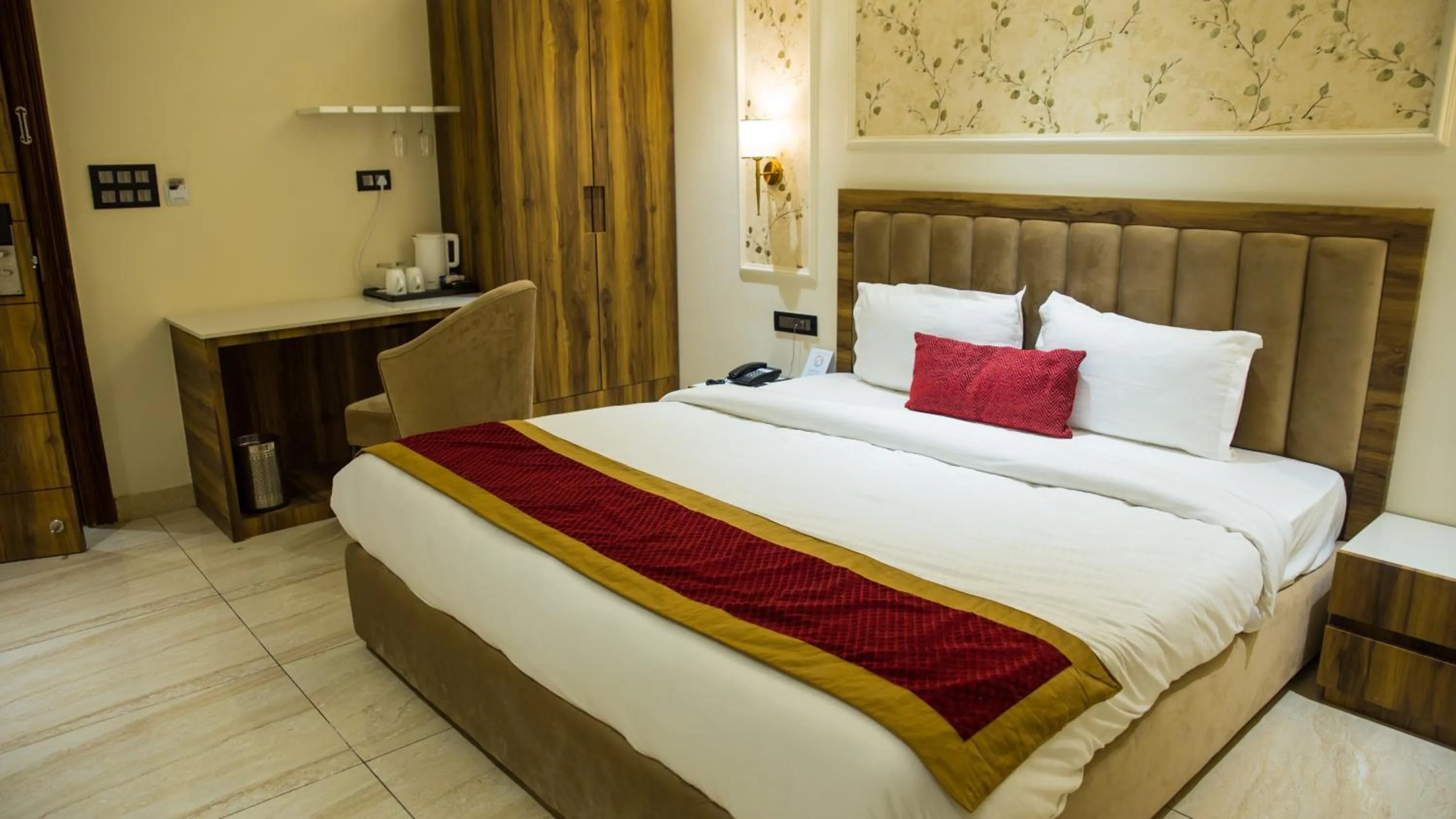 Bed in Royal 9 hotel & Banquet