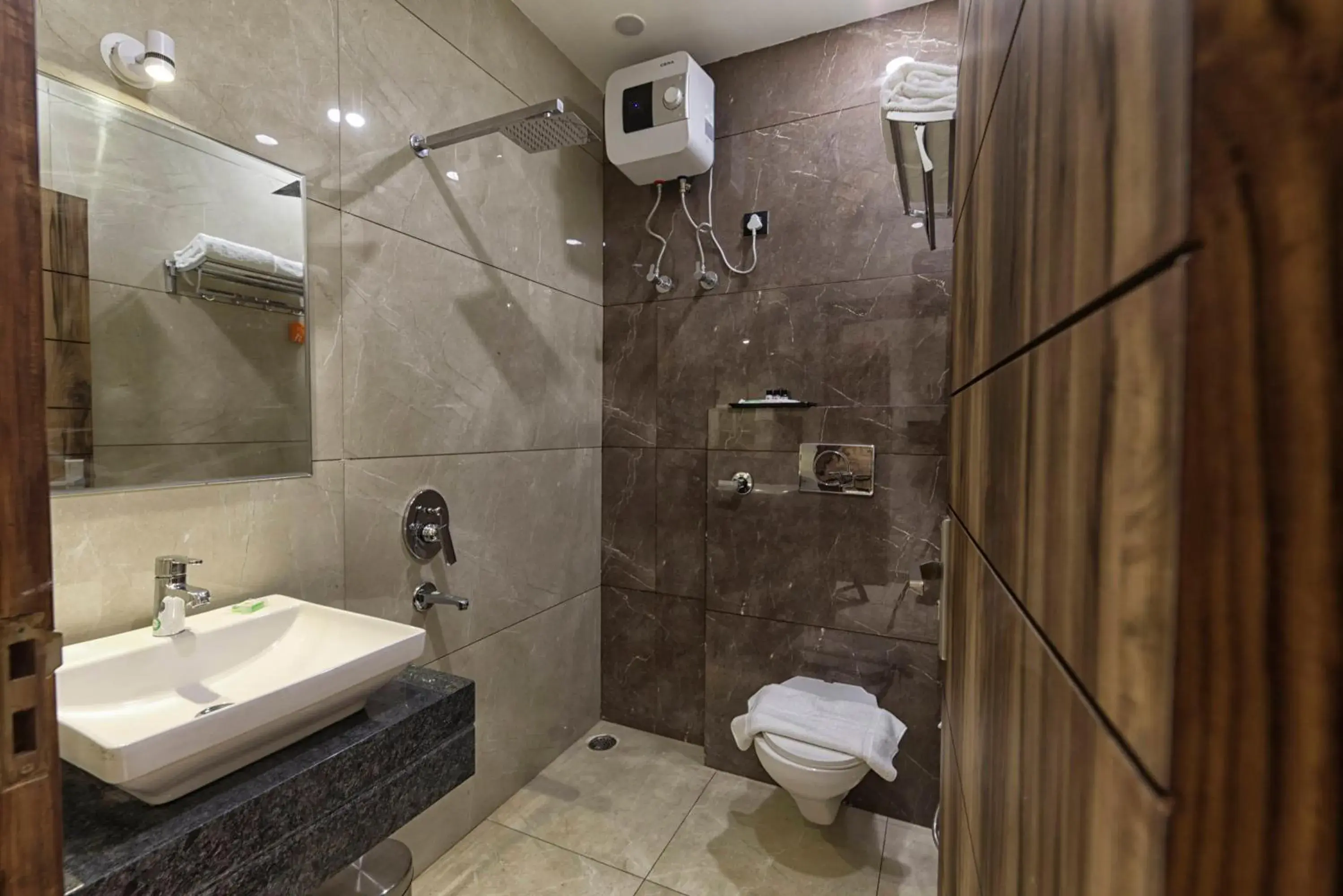 Deluxe Double Room - single occupancy in Royal 9 hotel & Banquet Deluxe Double Room - single occupancy in Royal 9 hotel & Banquet