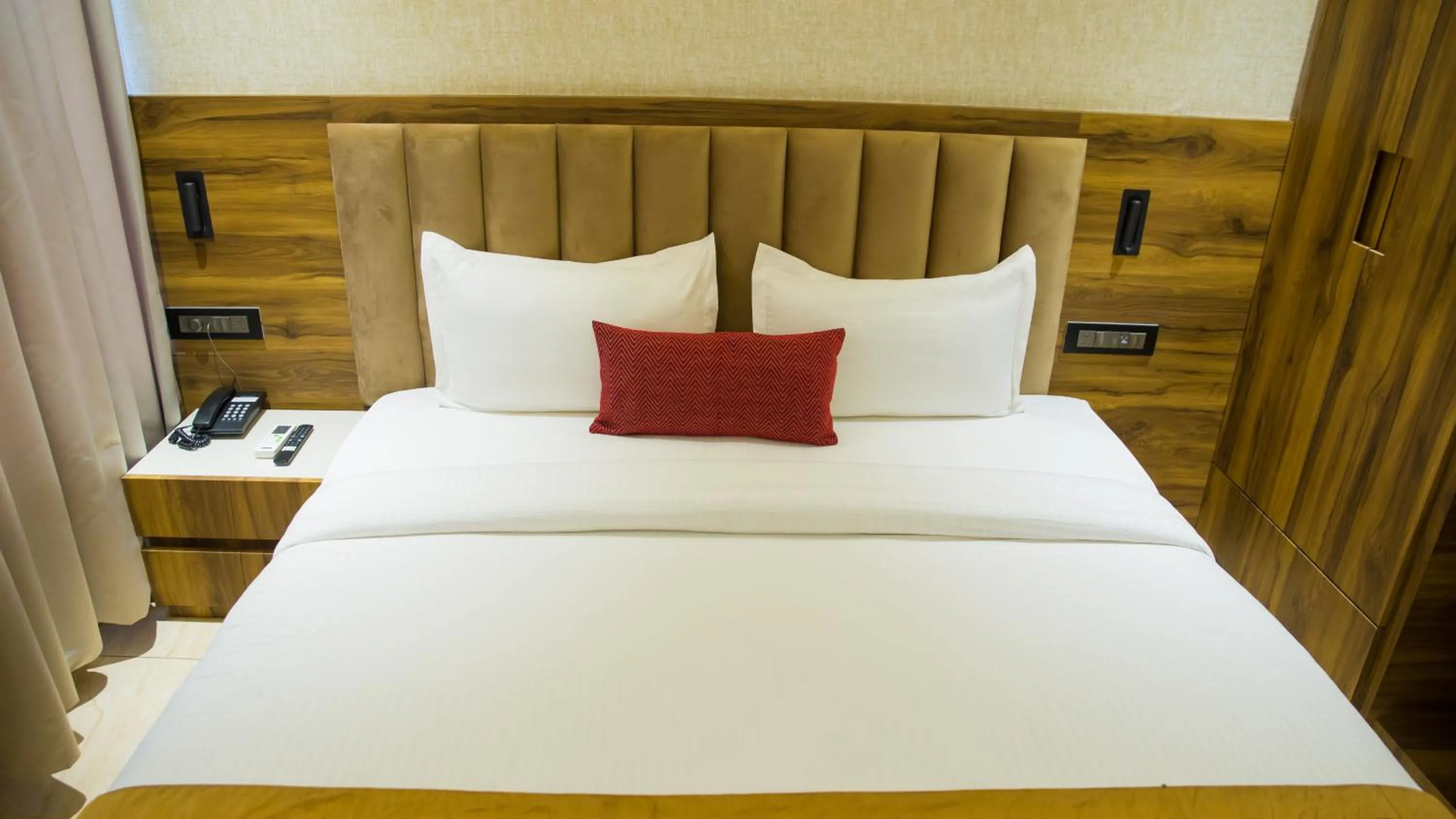 Bed in Royal 9 hotel & Banquet