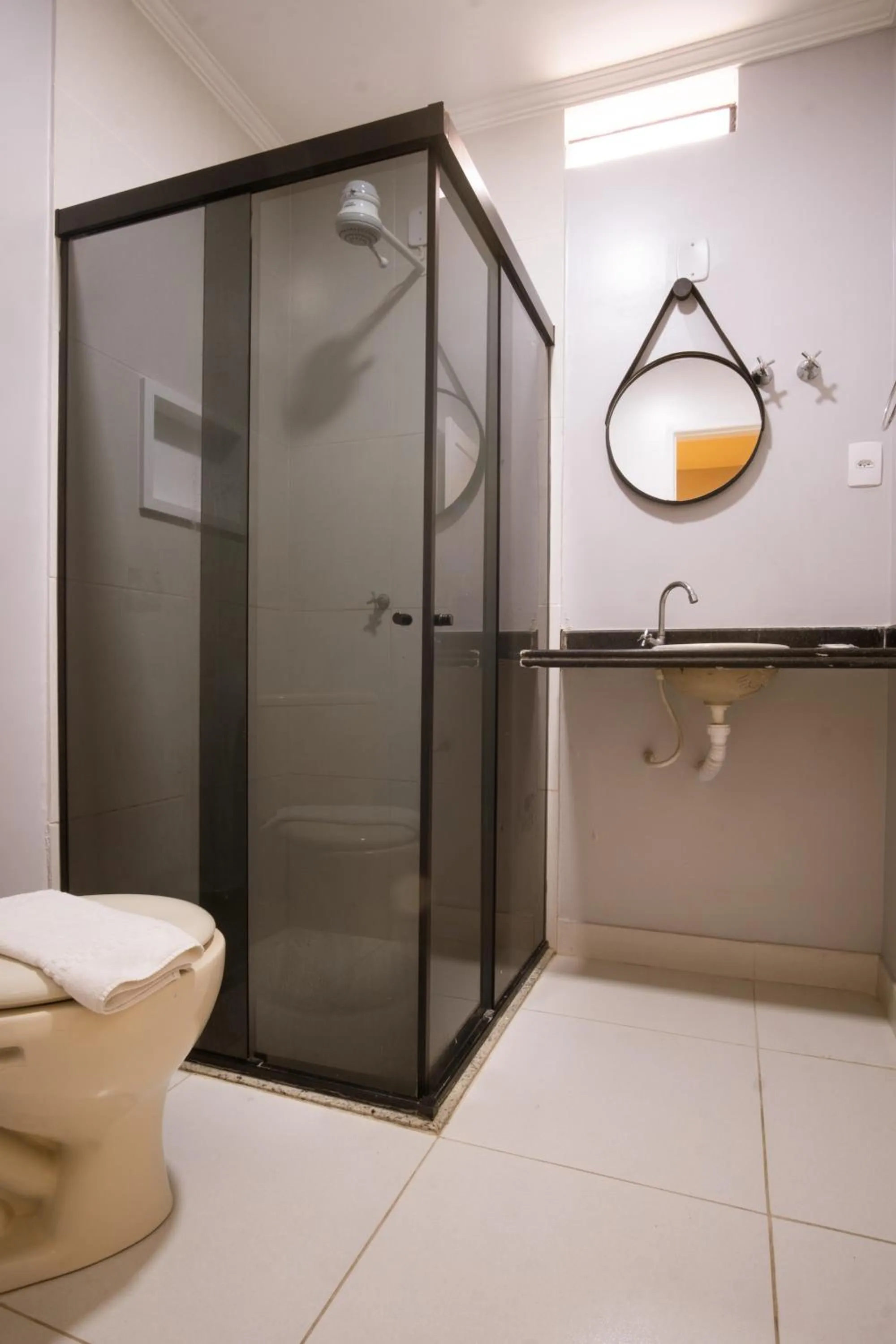 Shower in Marezzi Hotel Aracaju